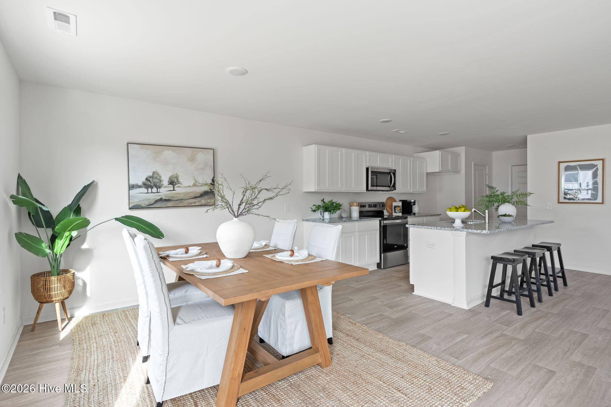 100556592 | Photo 17