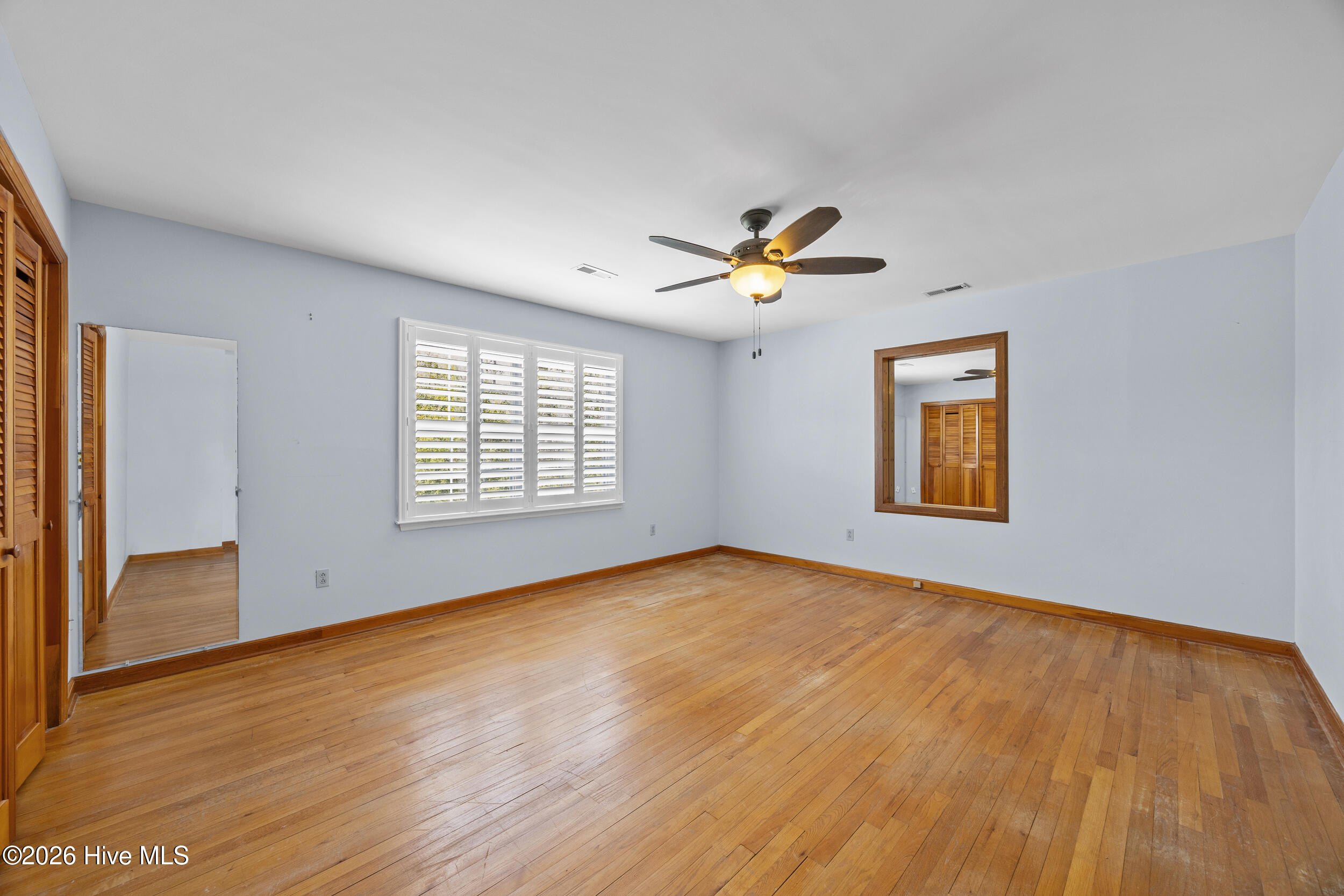 100564619 | Photo 20