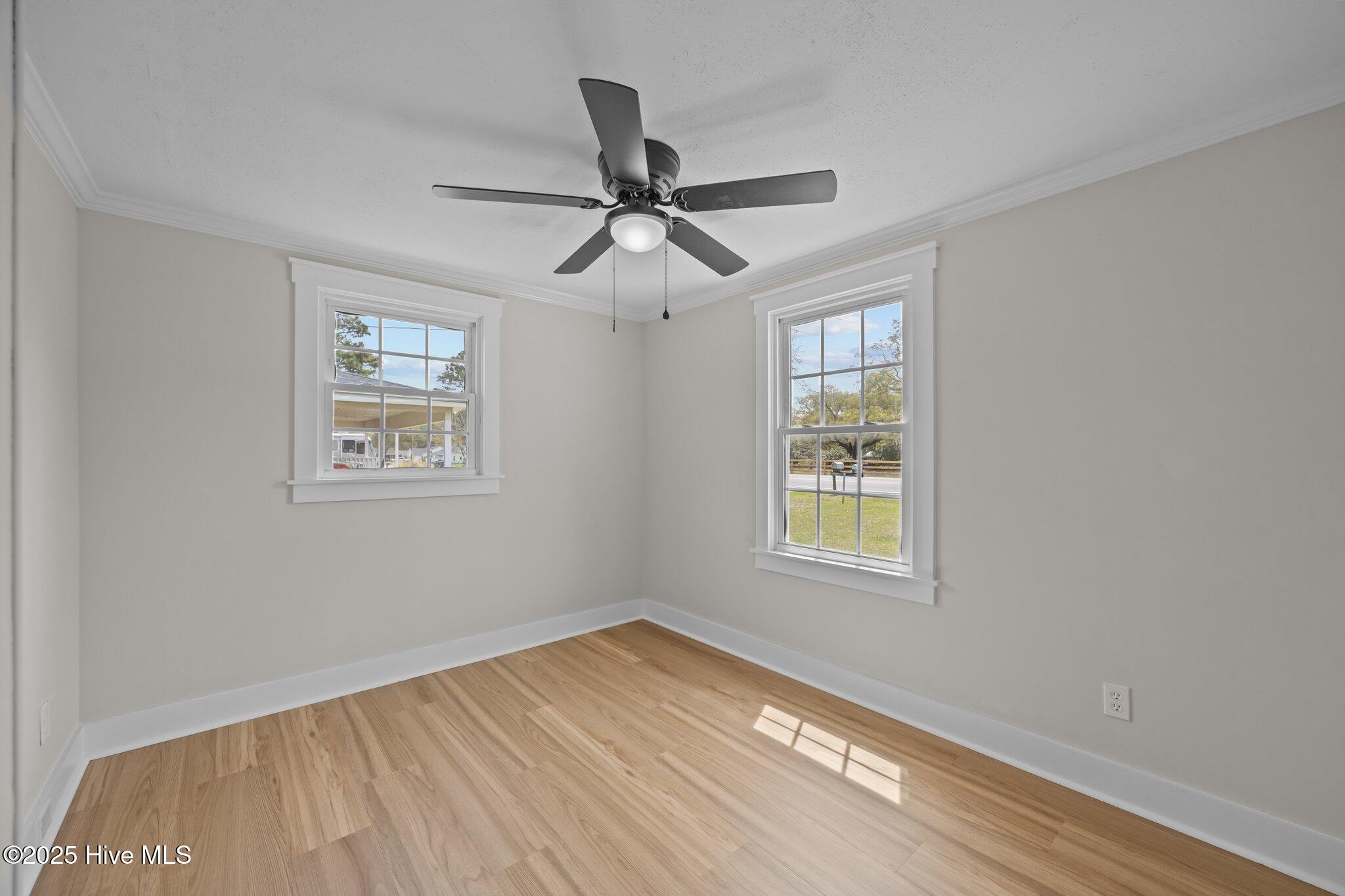 100499263 | Photo 22