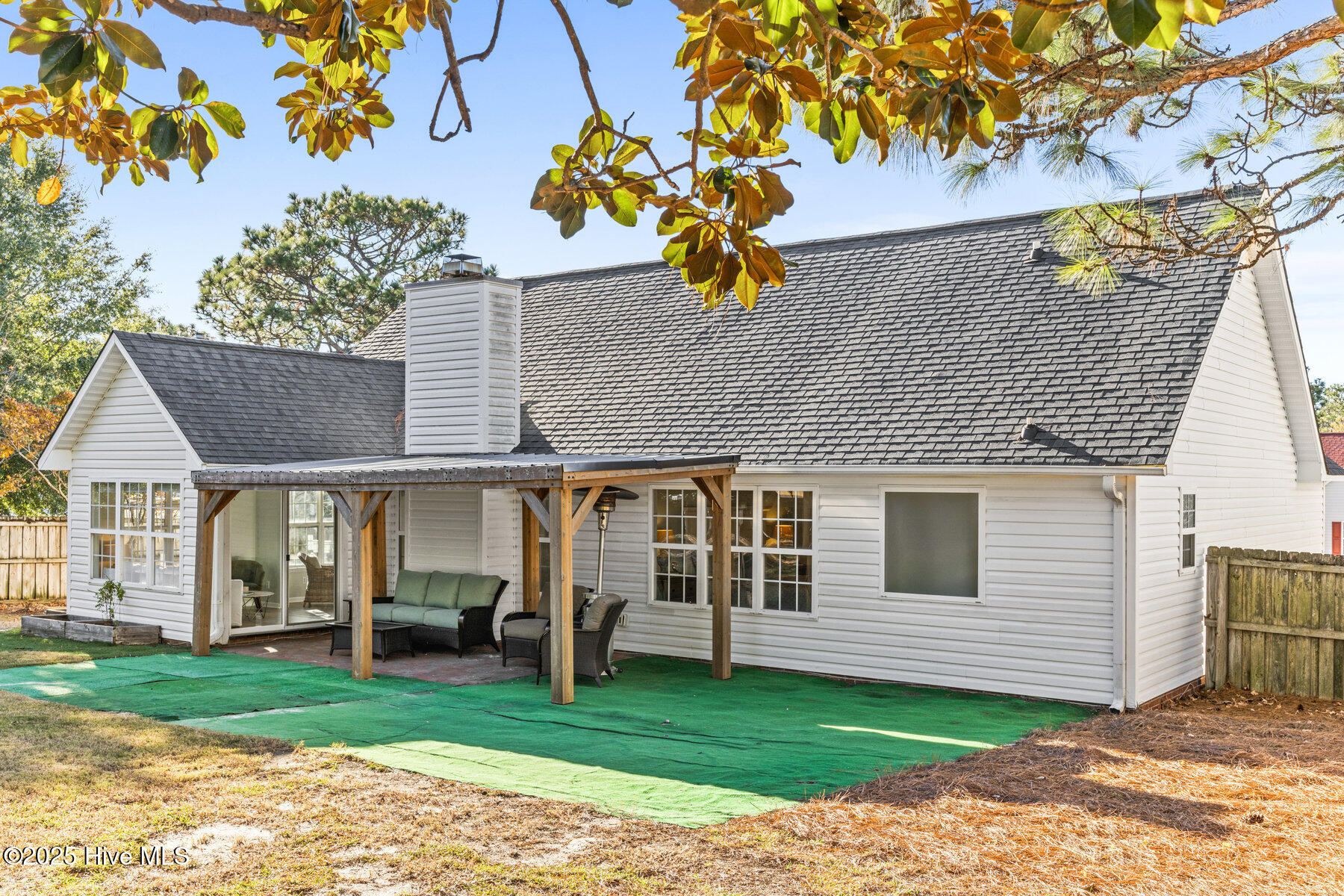 100542104 | Photo 22