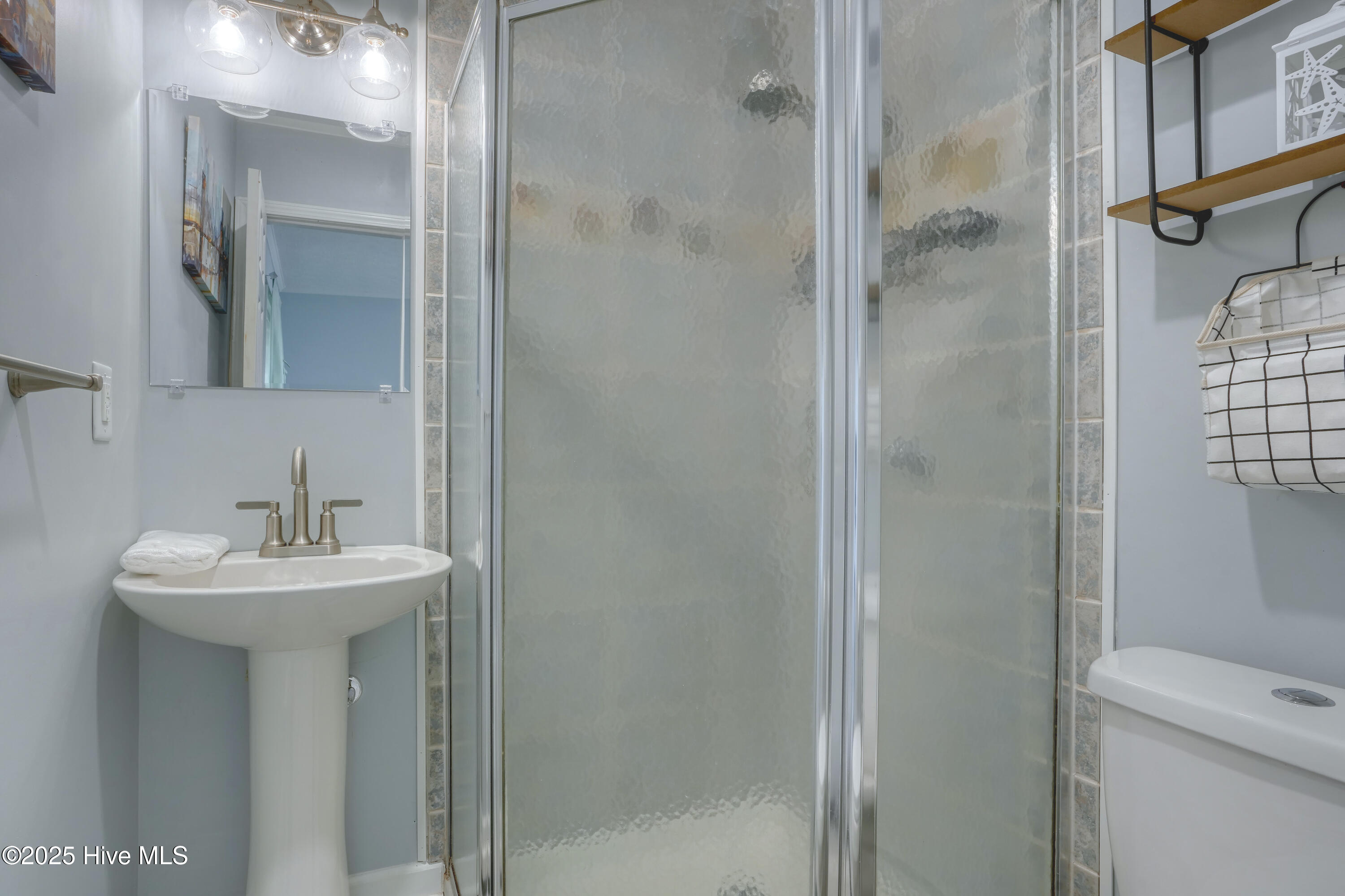 100511229 | Photo 16