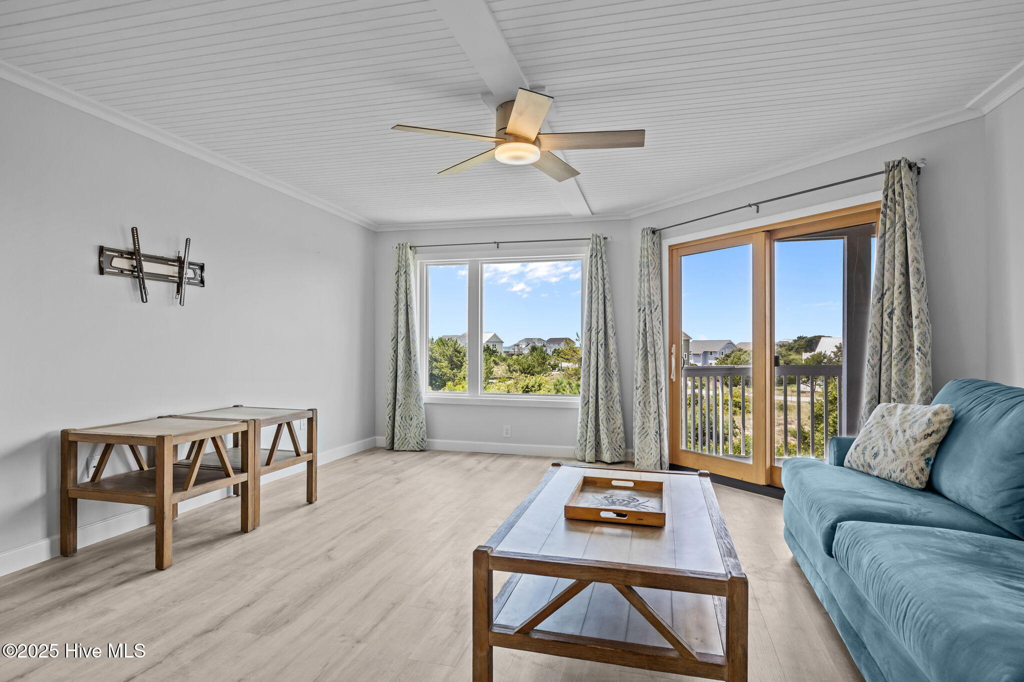 100518797 | Photo 22