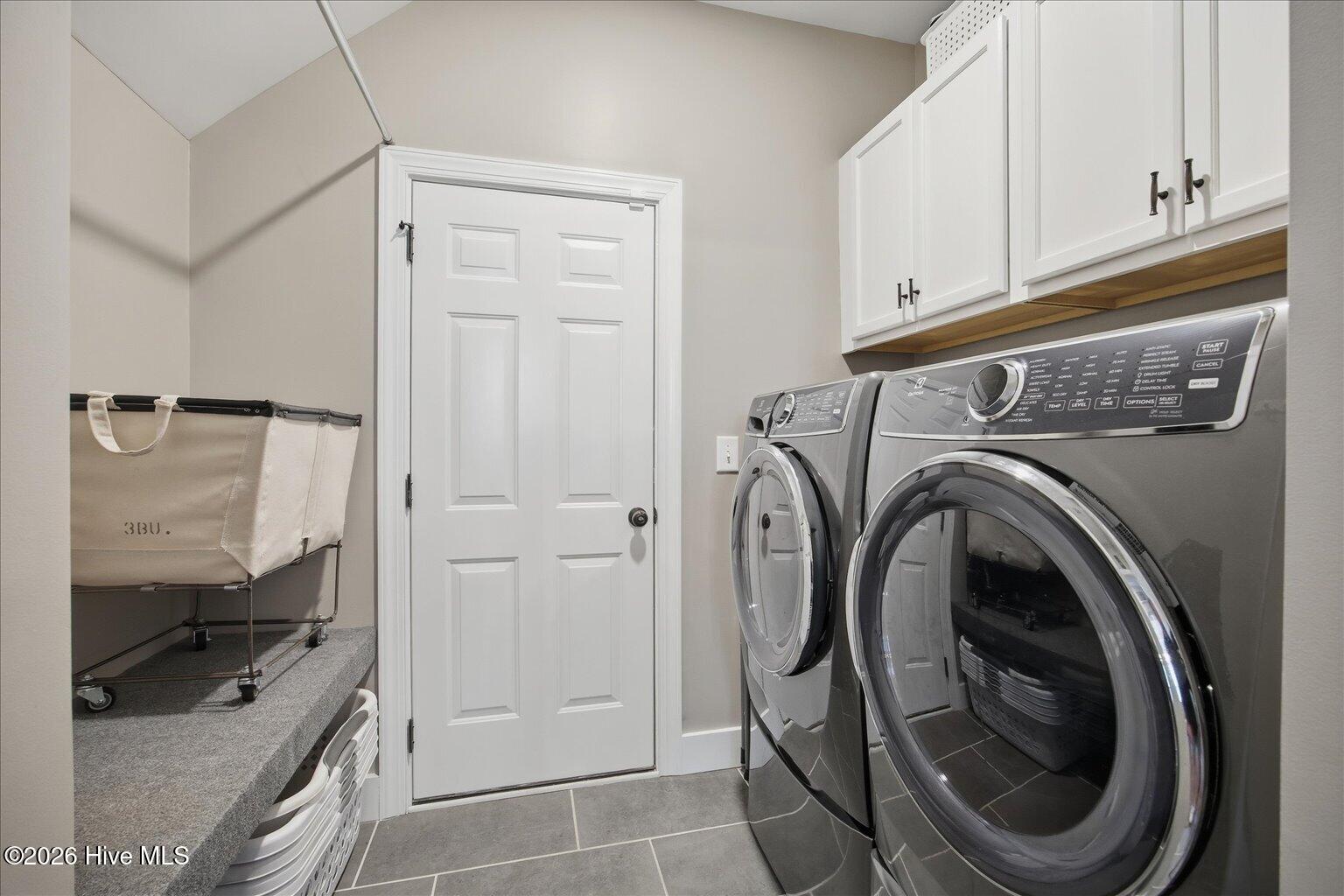 100565930 | Photo 28