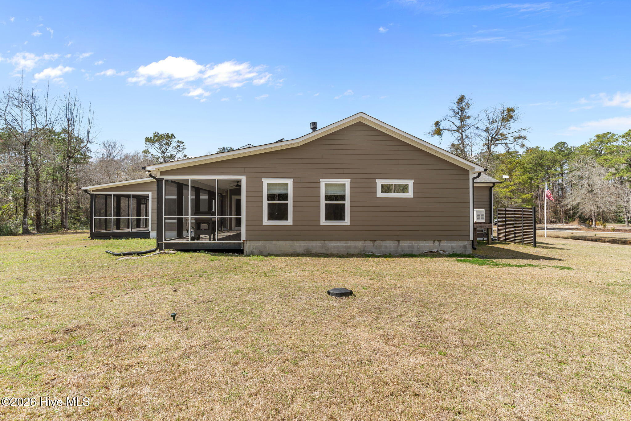 100559500 | Photo 43