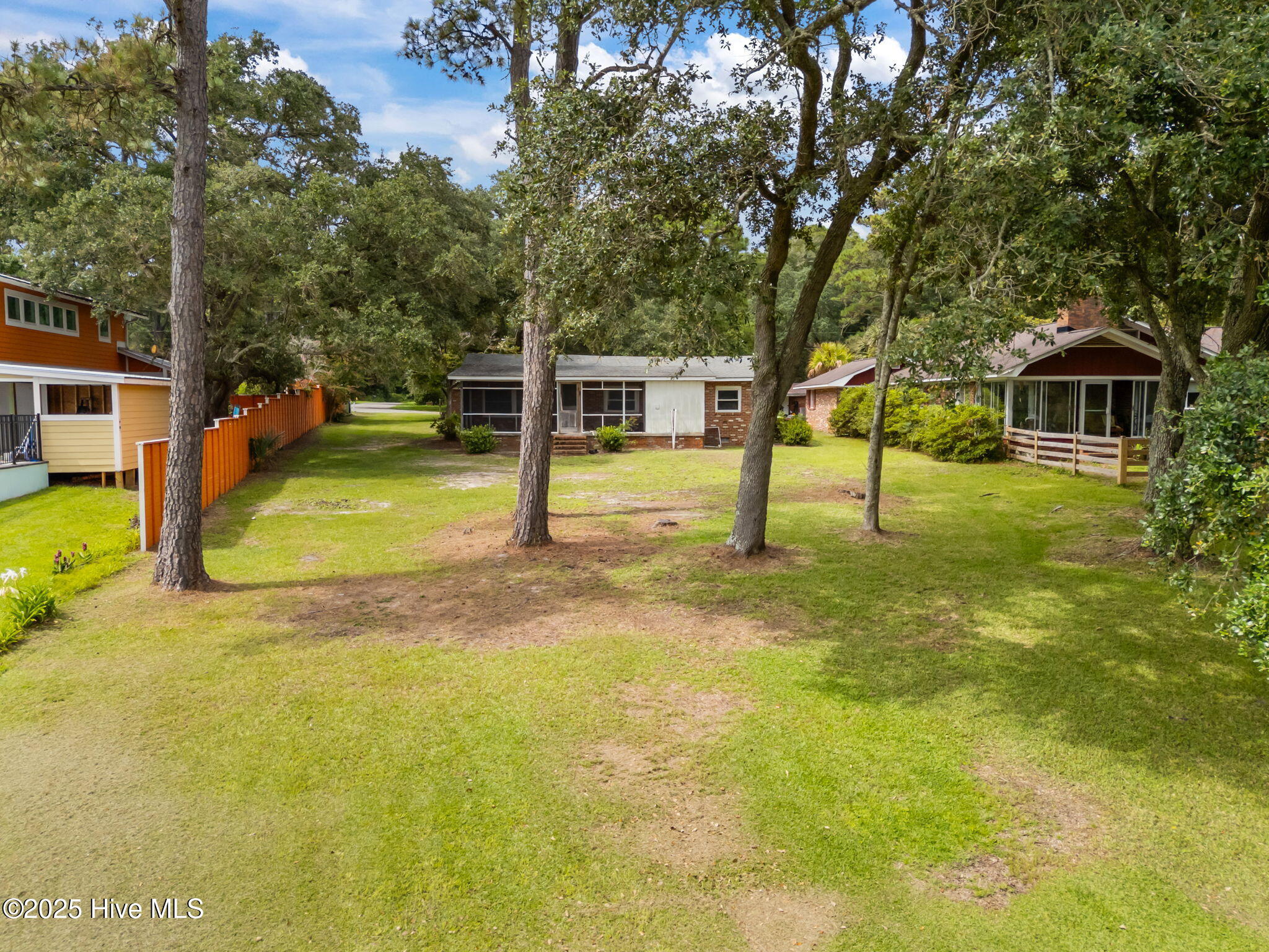 100527099 | Photo 16