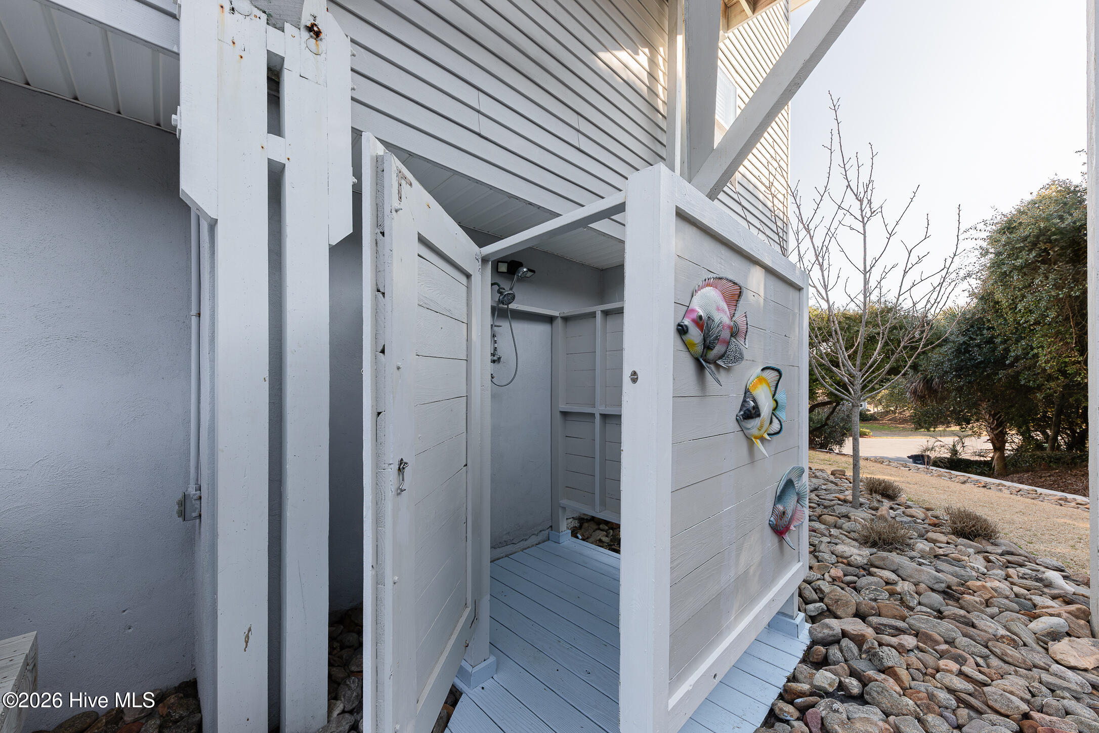 100560422 | Photo 73