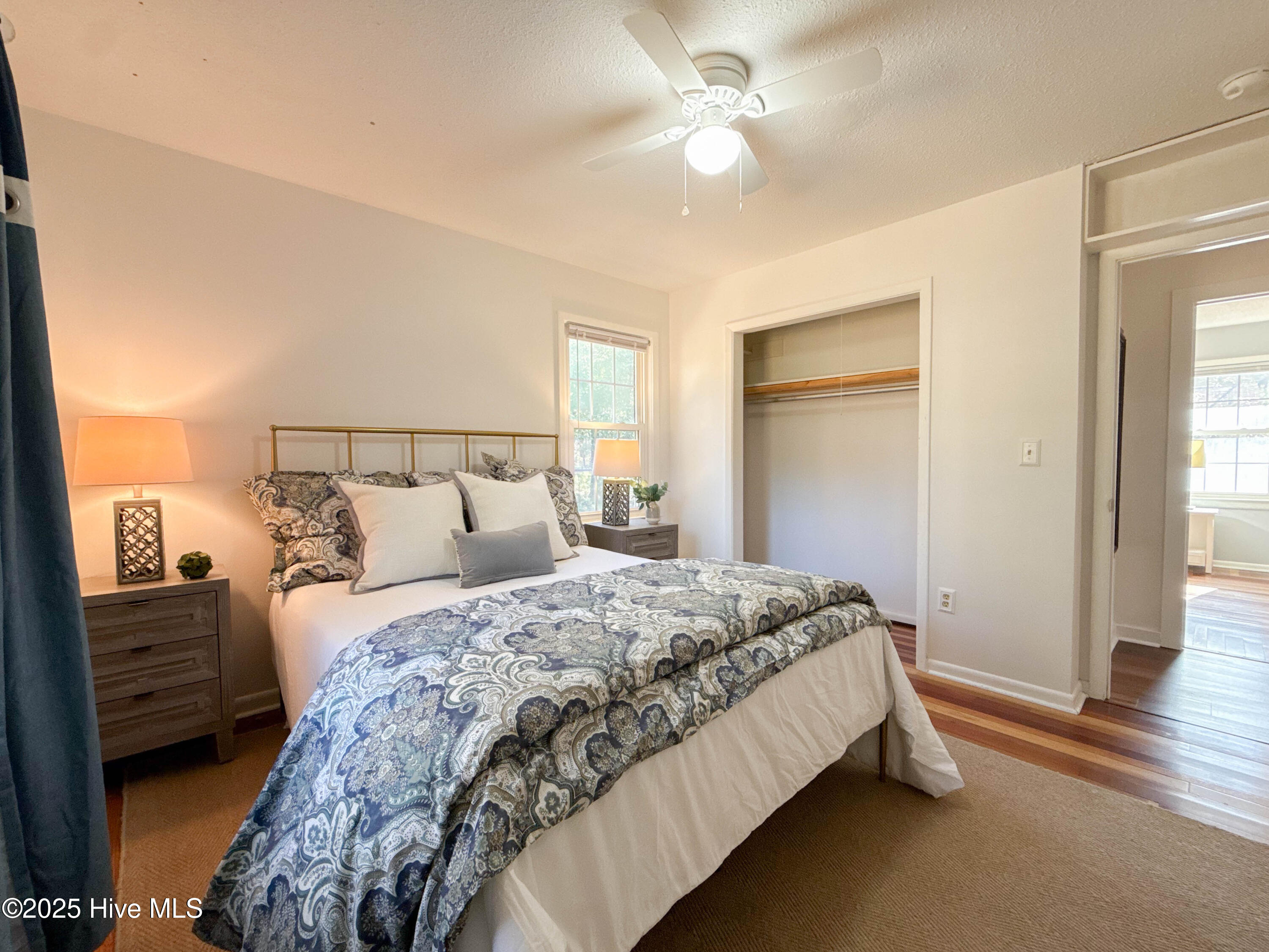 100546287 | Photo 35