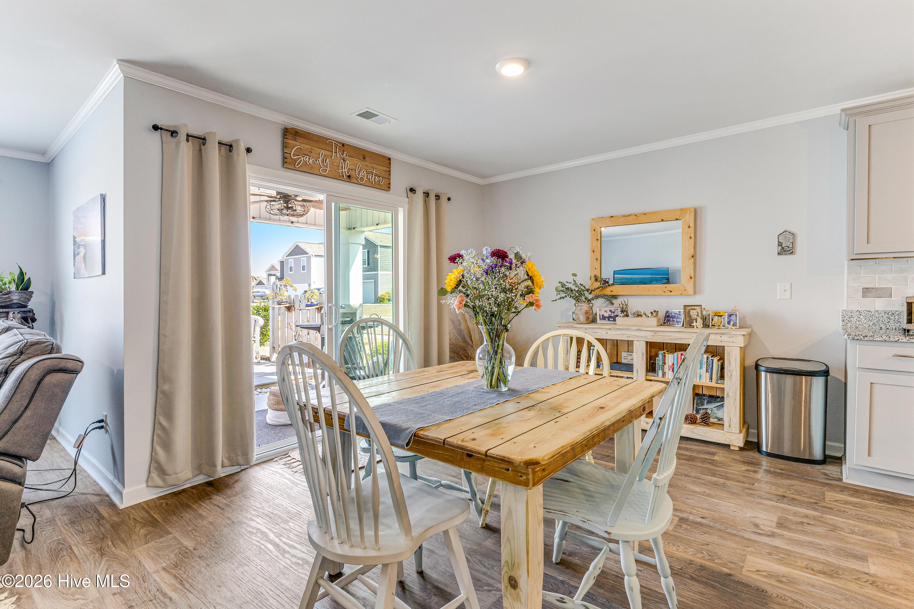 100559432 | Photo 17