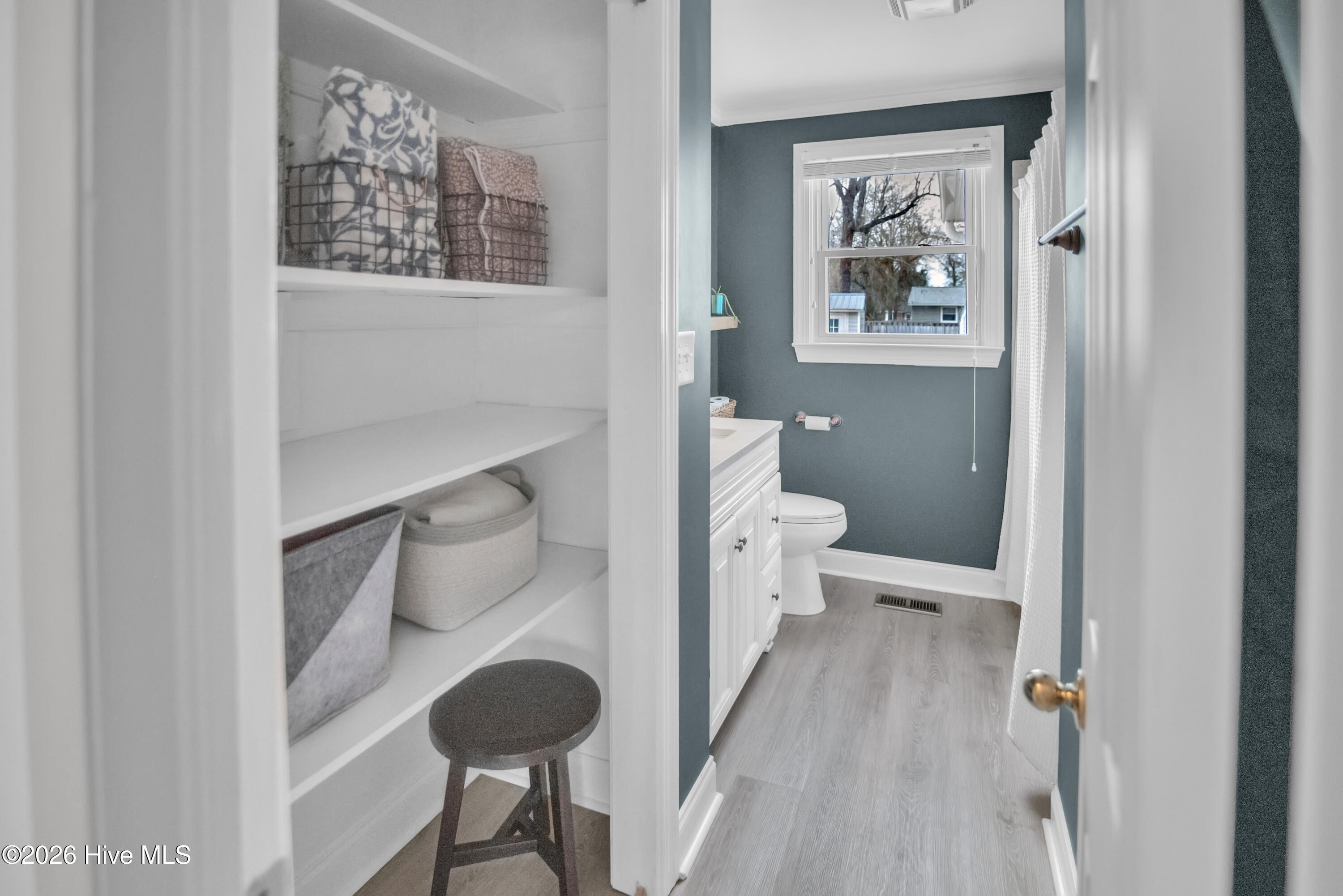 100547879 | Photo 11