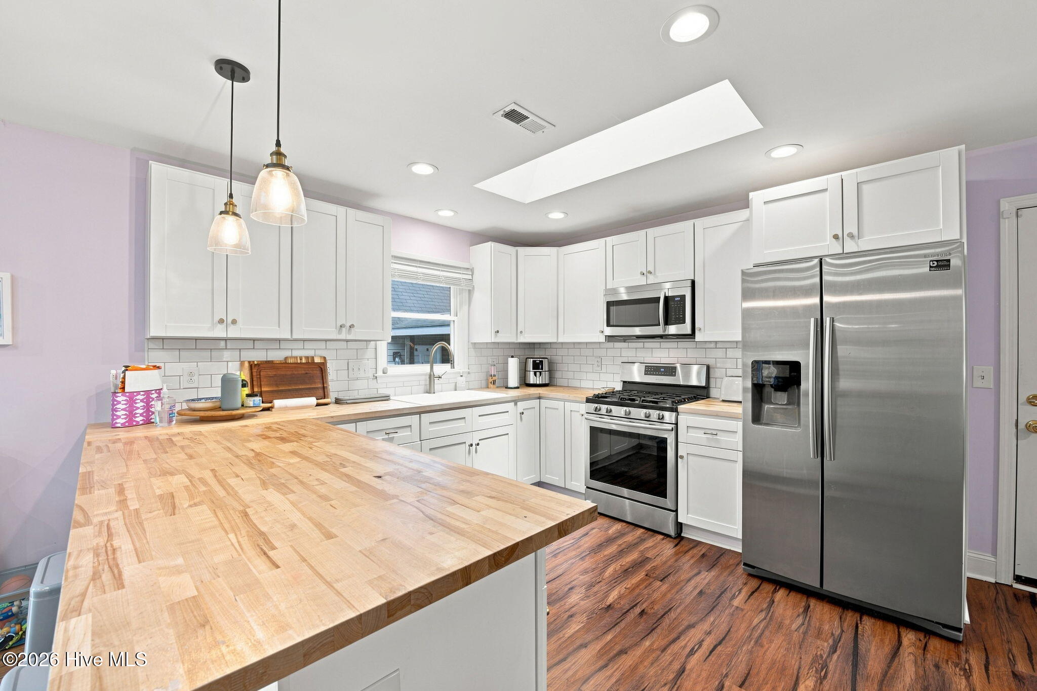 403 W Wilson Creek Drive,Trent Woods