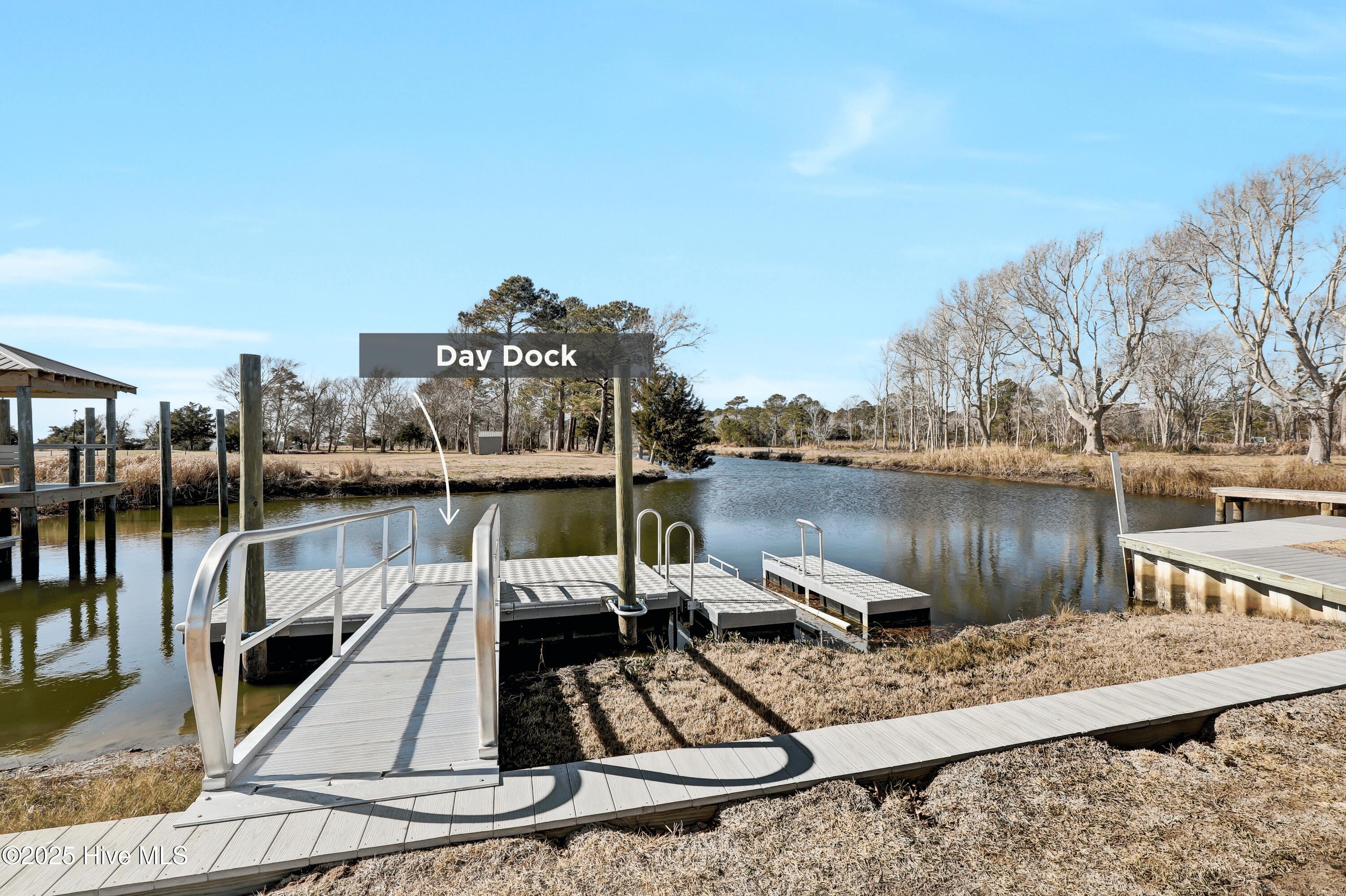 100523775 | Photo 47