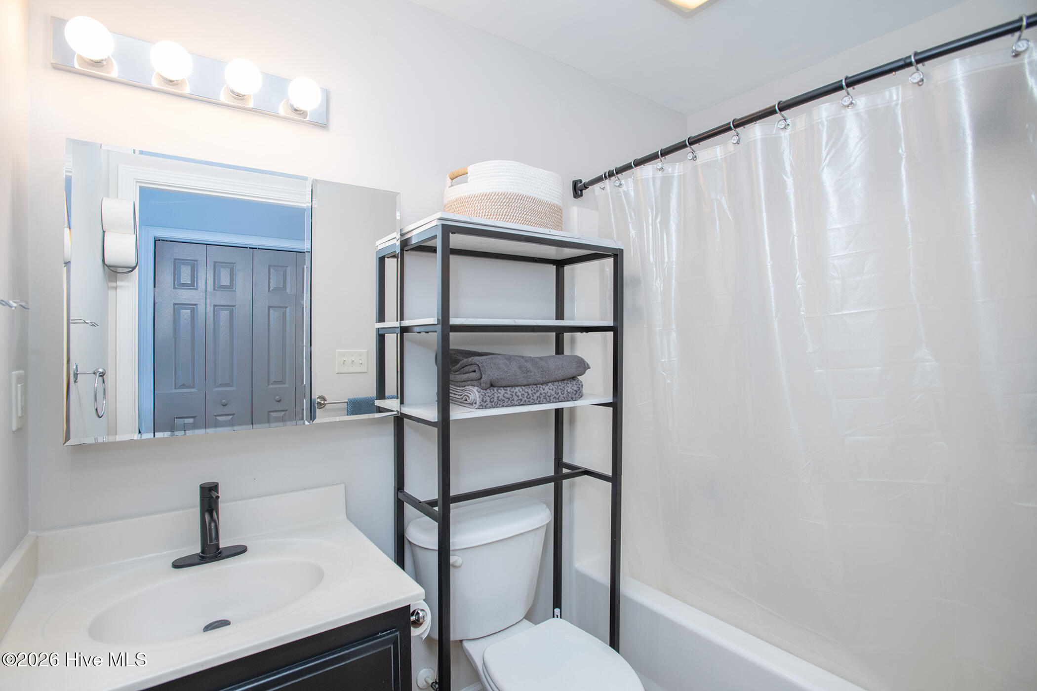4513 Country Club Road A202,Morehead City
