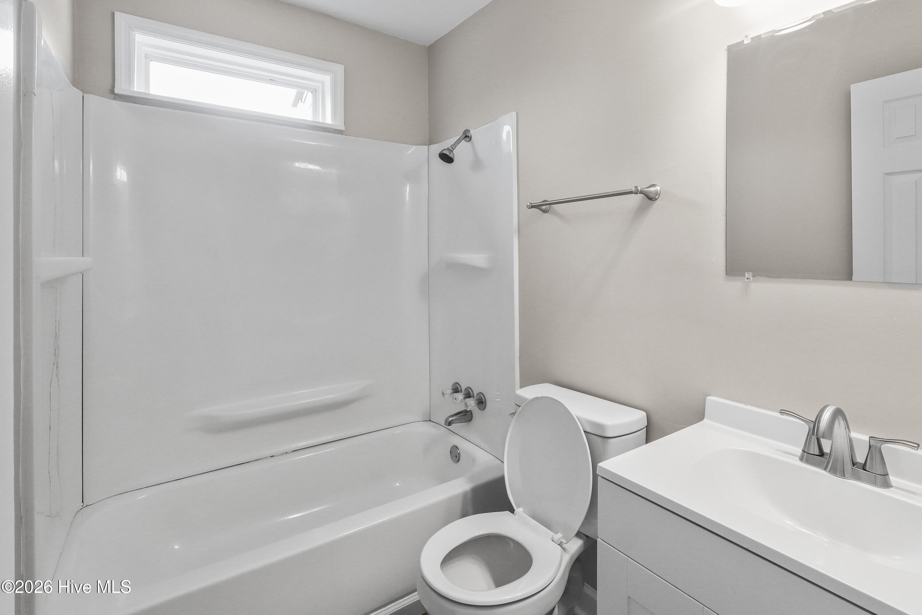 100547521 | Photo 17