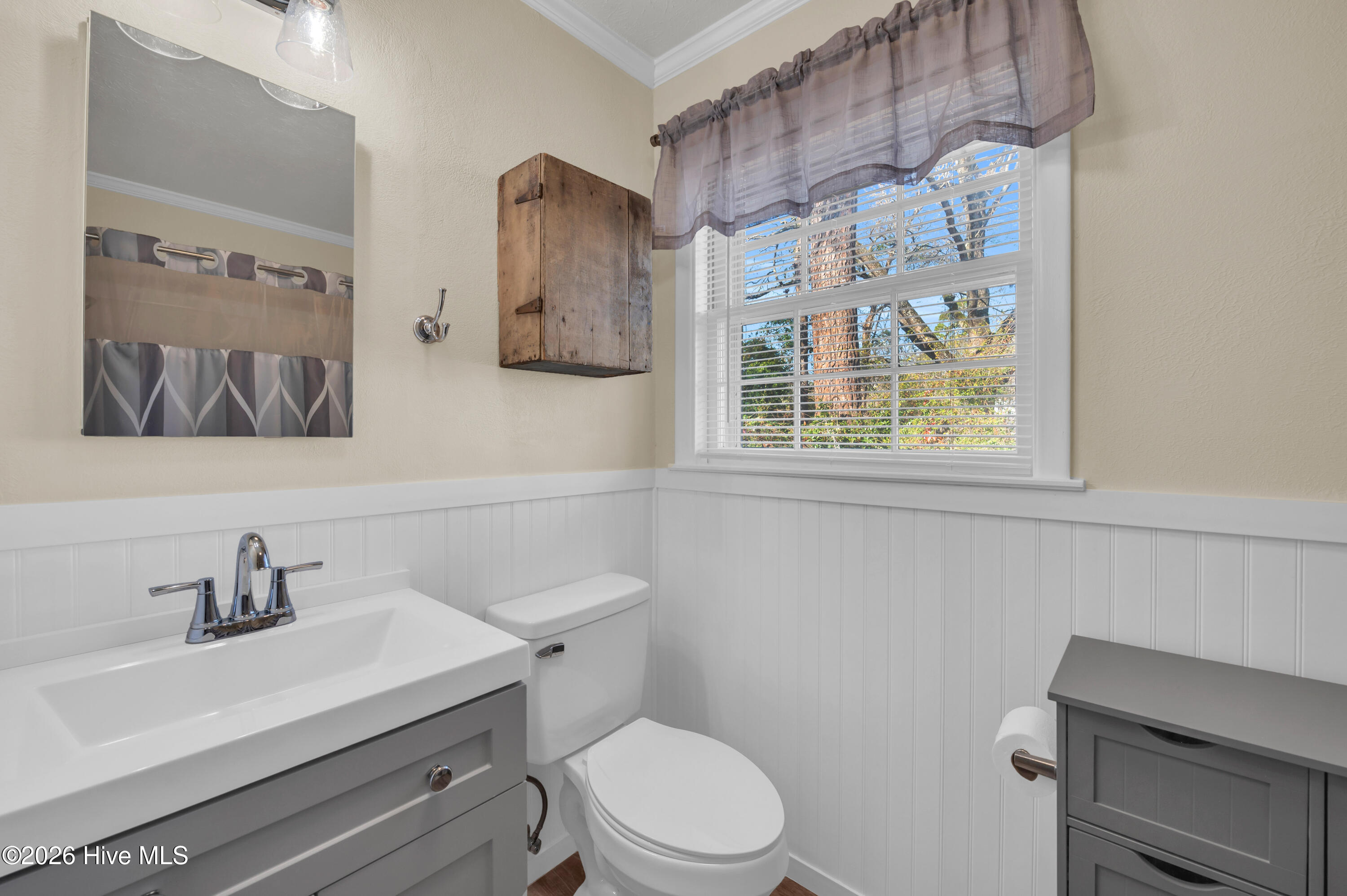 100547625 | Photo 23