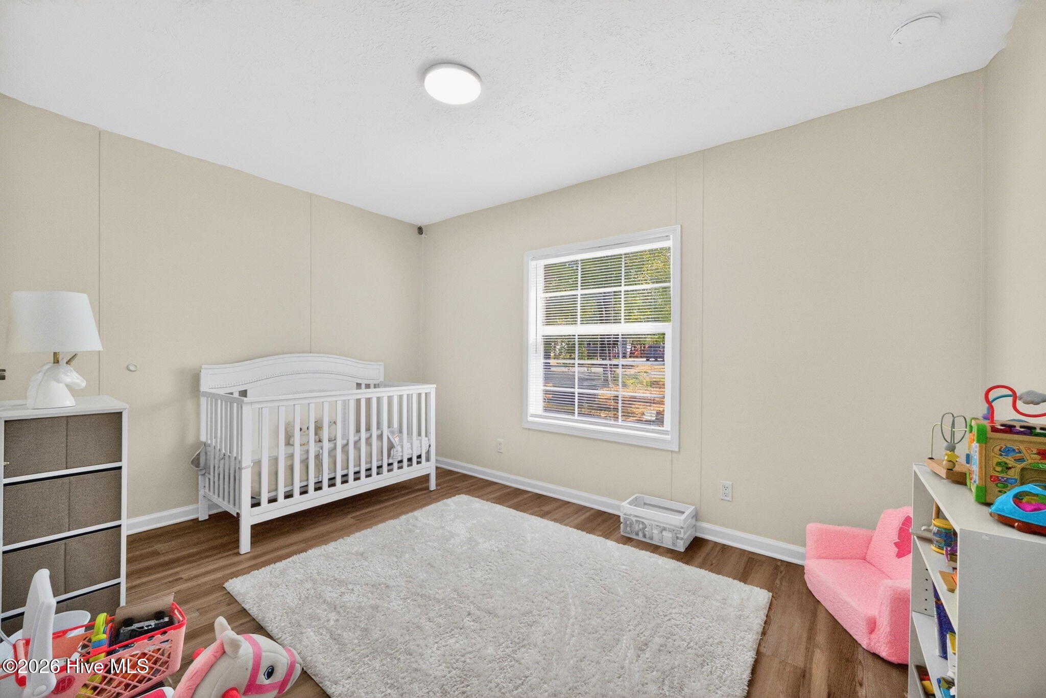 100567404 | Photo 18