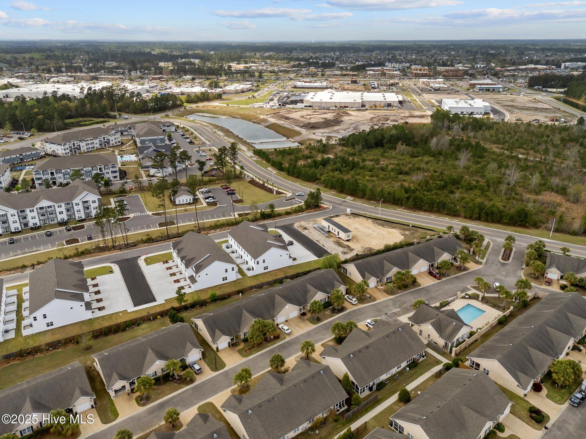 100513214 | Photo 47