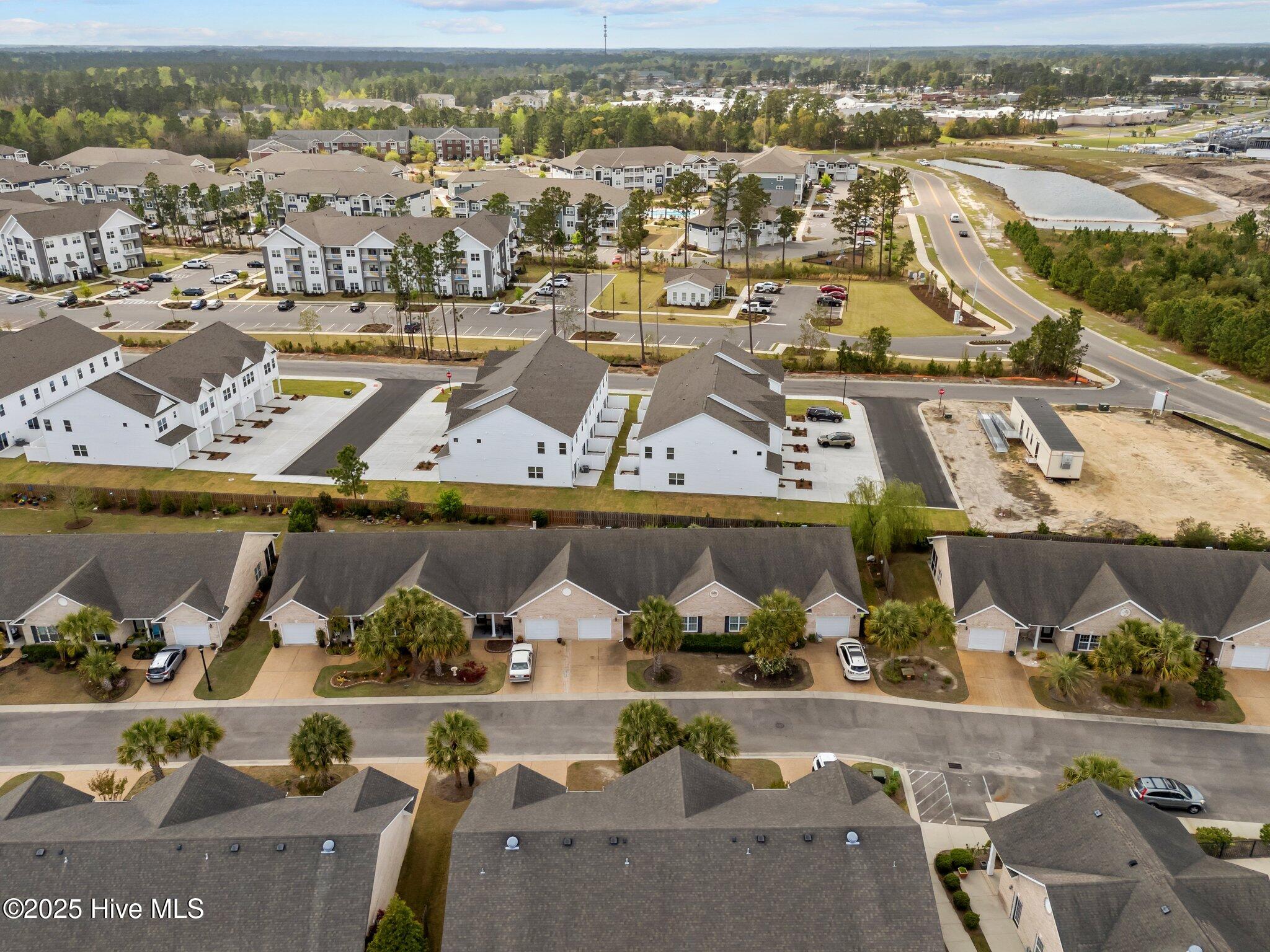 100513214 | Photo 44