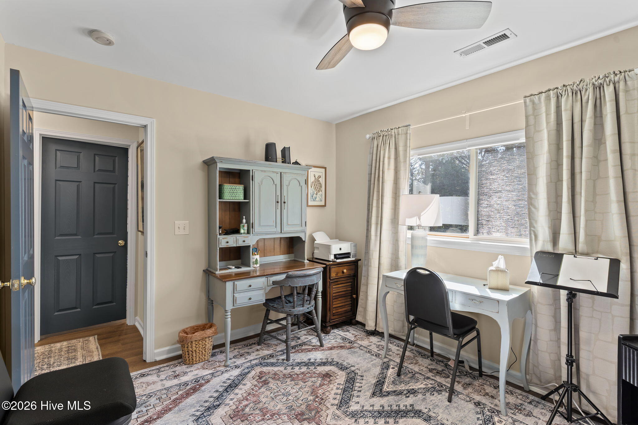 100564364 | Photo 34