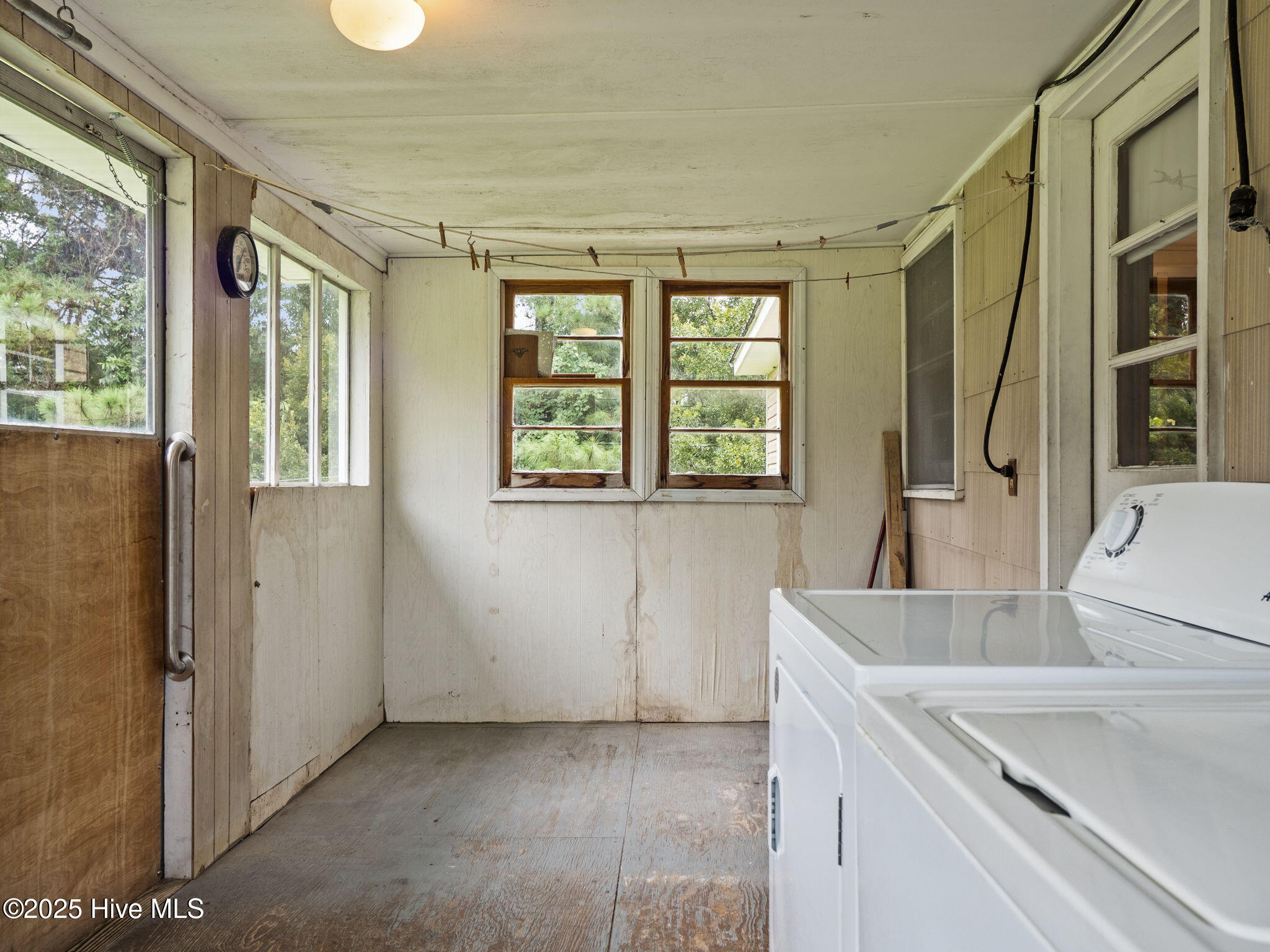 100526593 | Photo 34