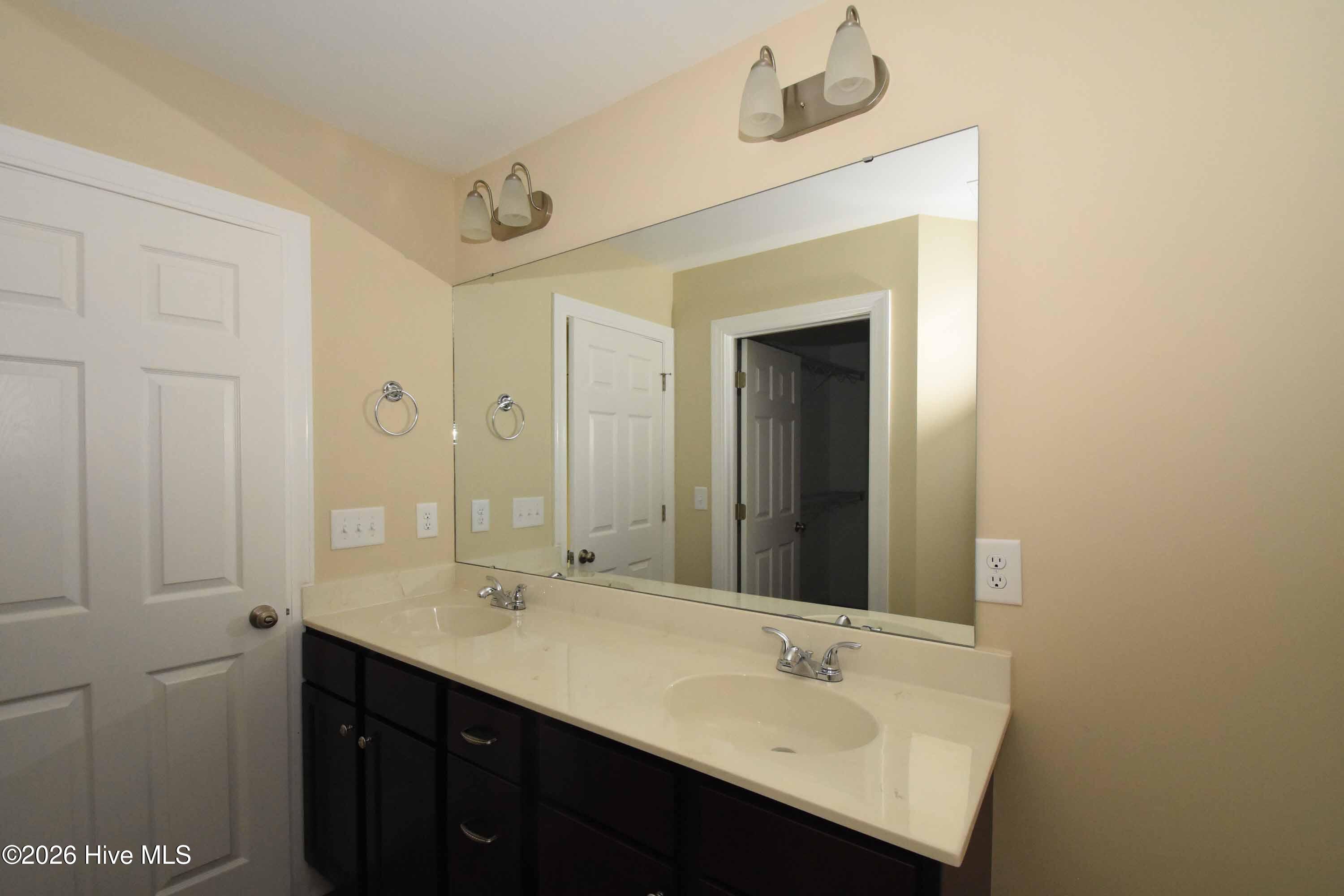 MLS Brookville Drive 2236 A (16)