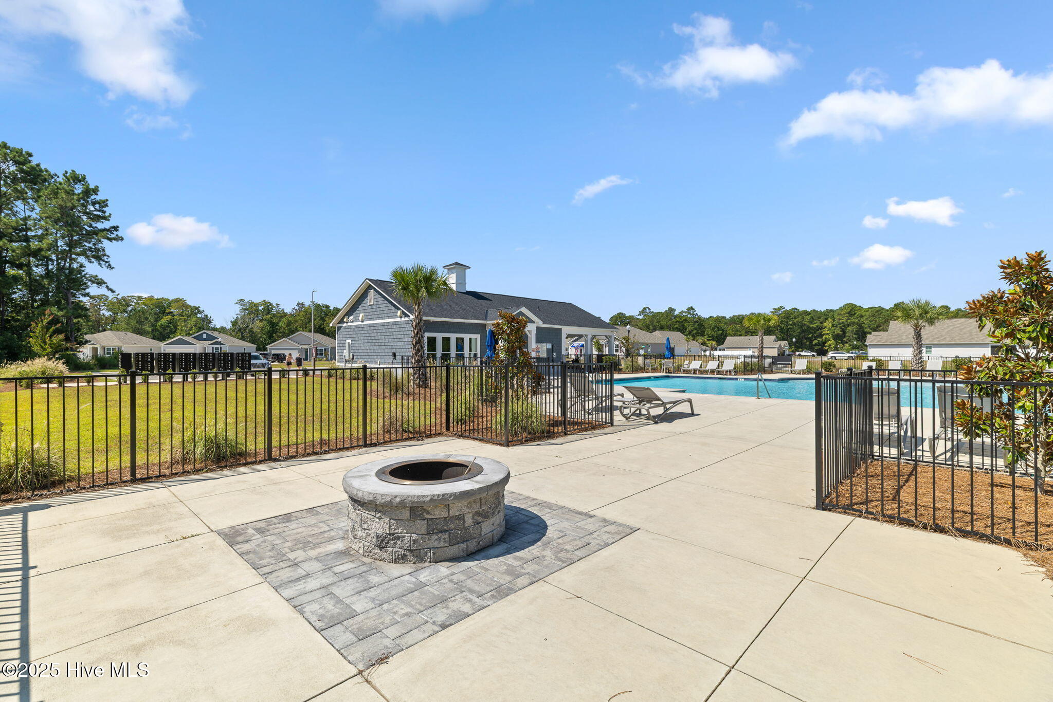 100531495 | Photo 36