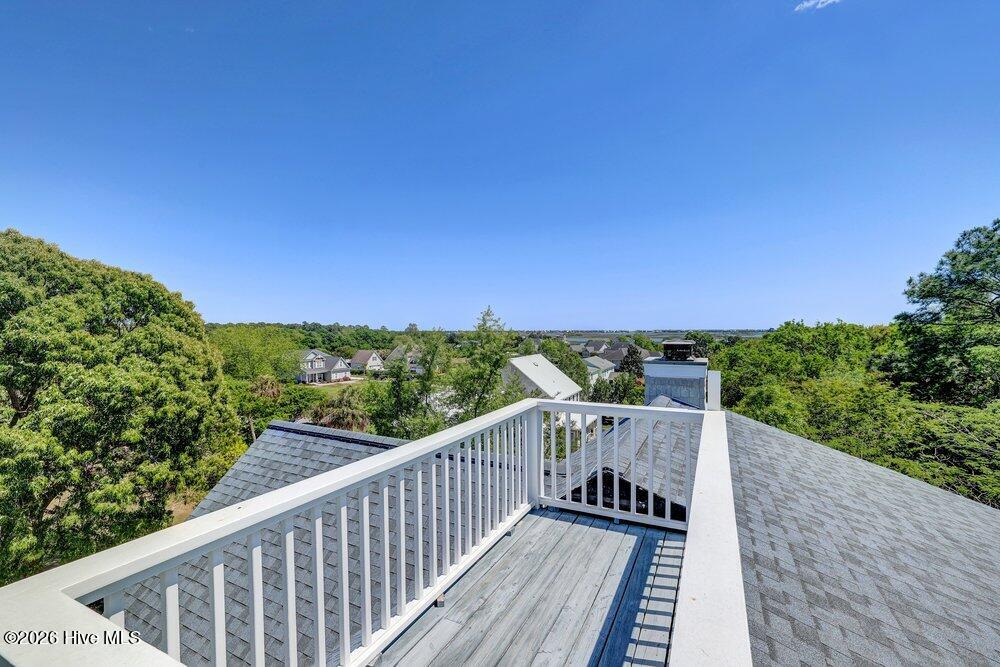 100569343 | Photo 36