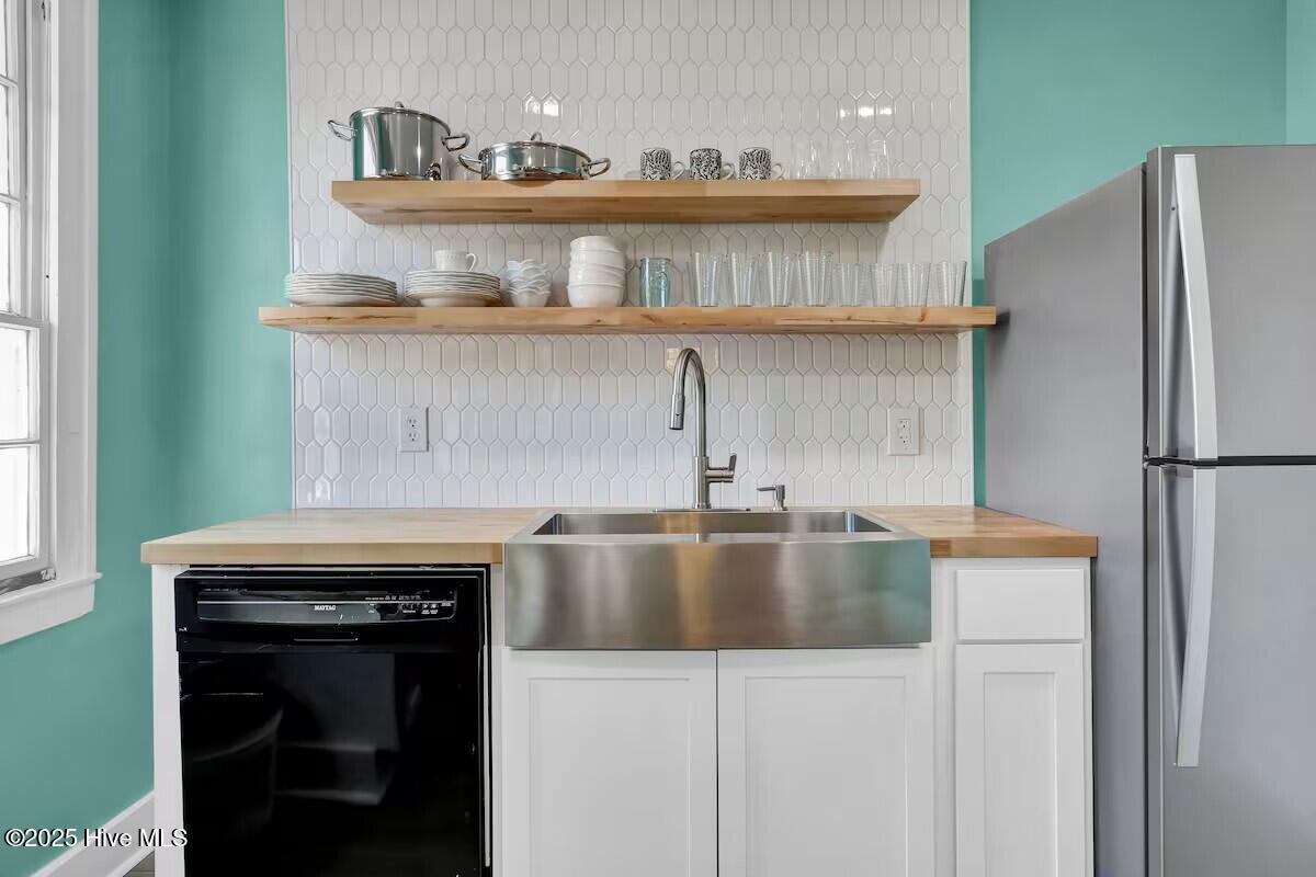 100542130 | Photo 37