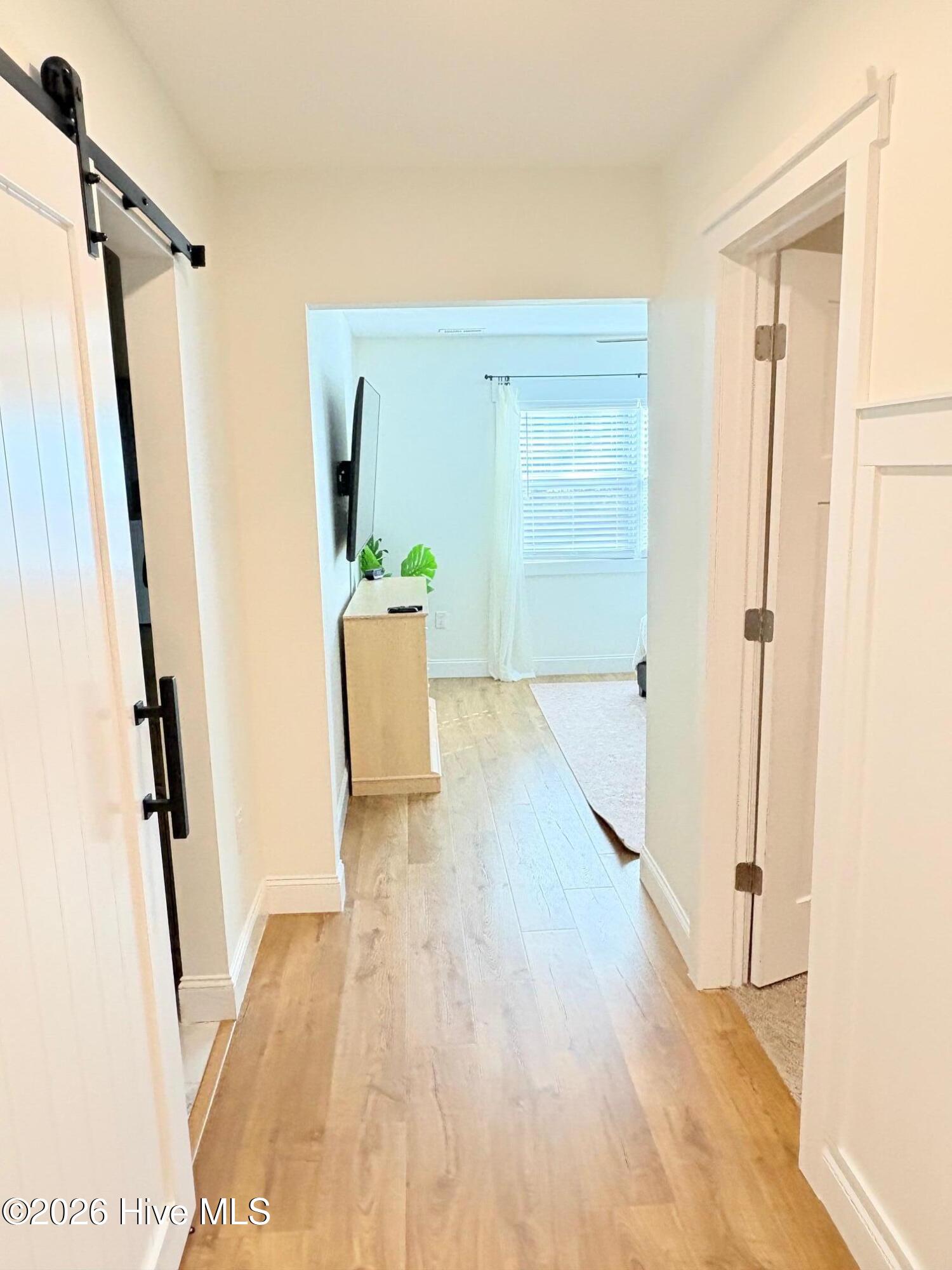 100559102 | Photo 35