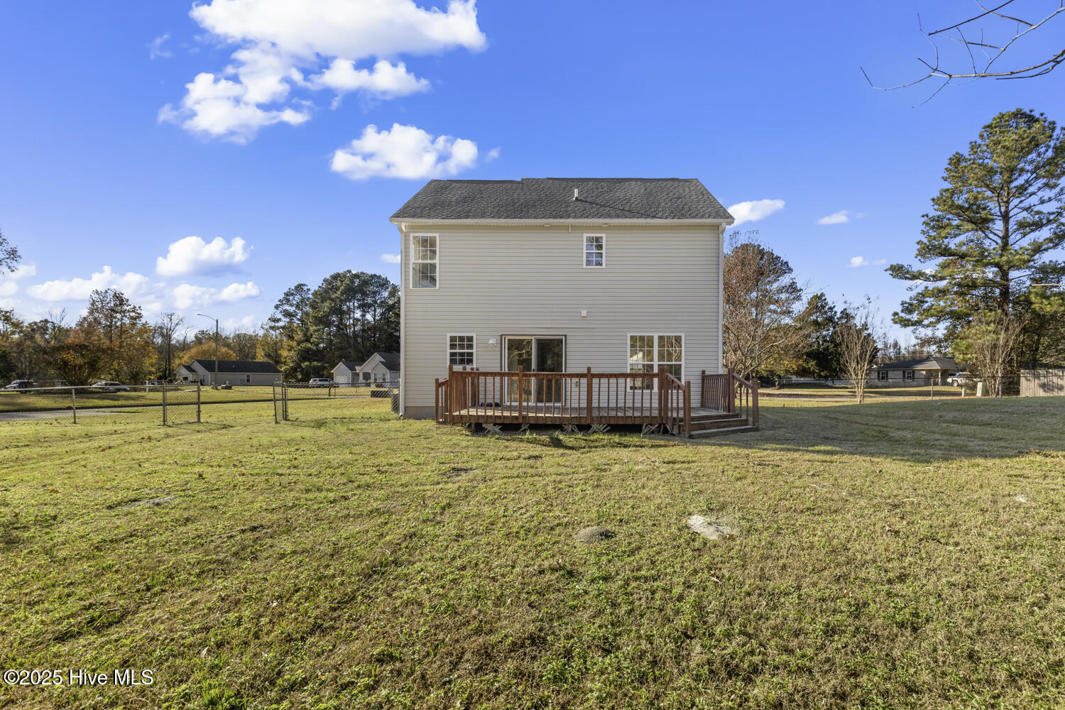 100541335 | Photo 33