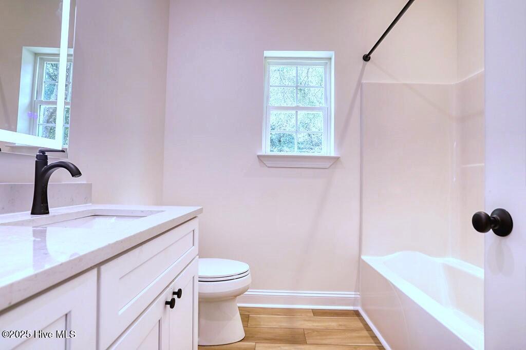 100499257 | Photo 37