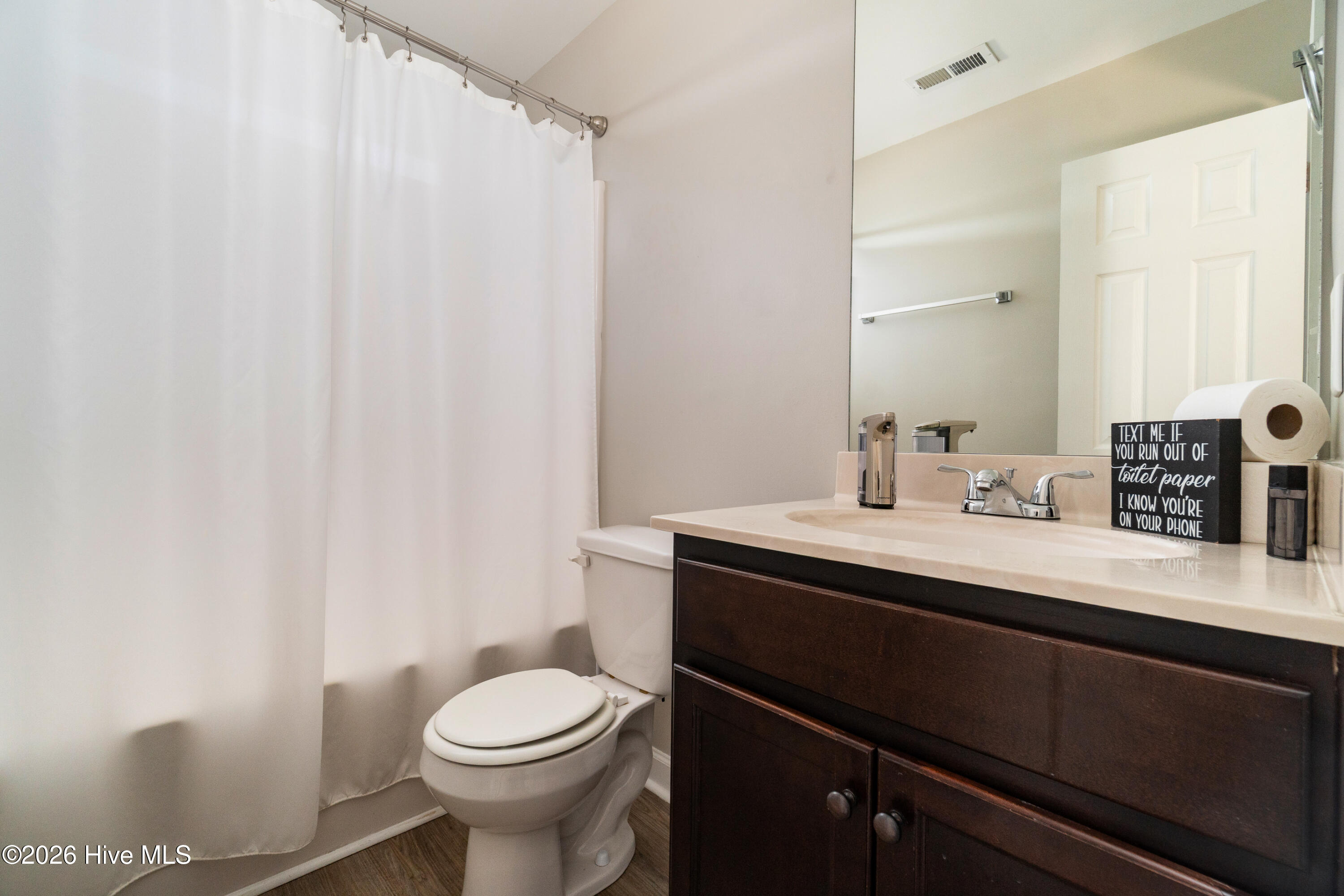 100551044 | Photo 15