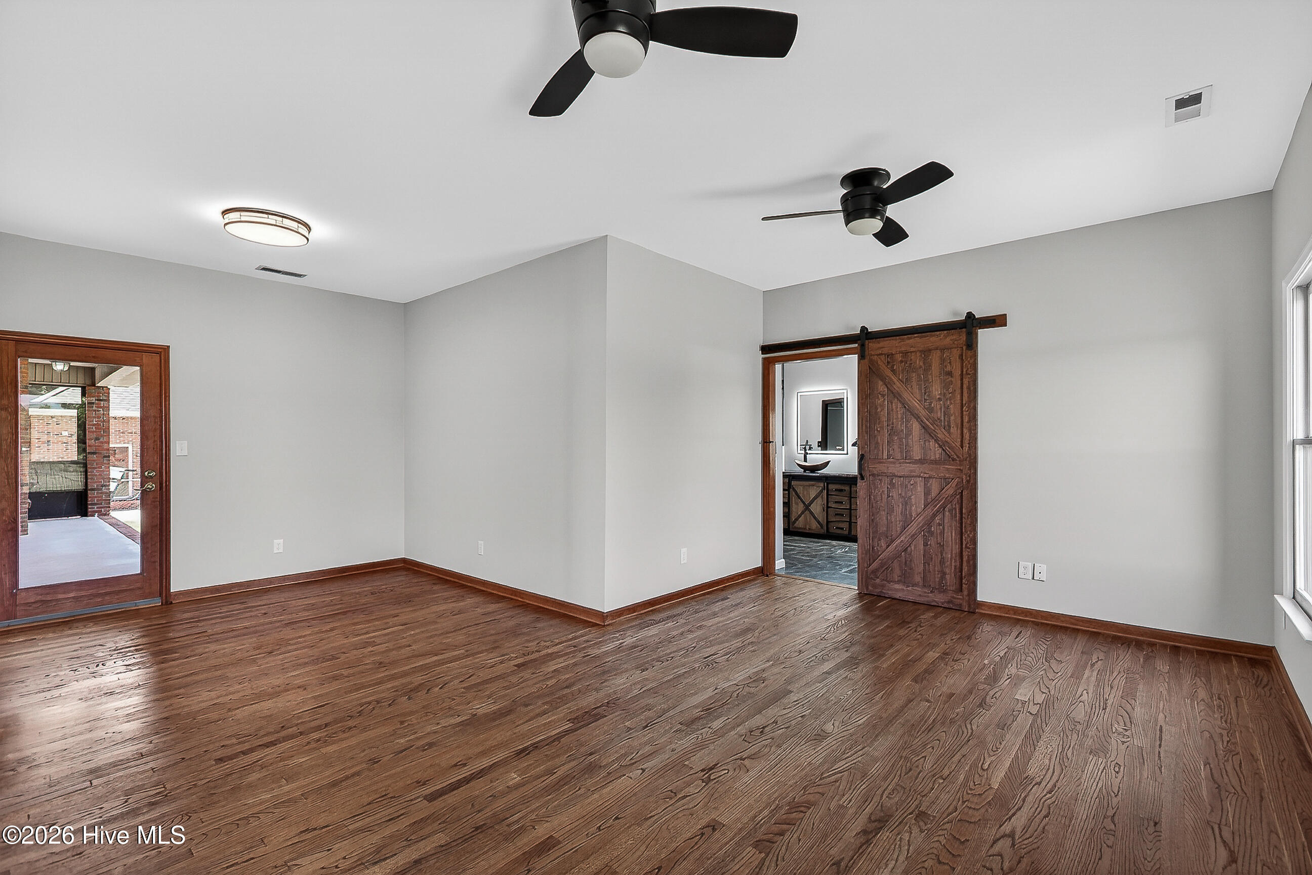 2732 White Oak River Road,Maysville