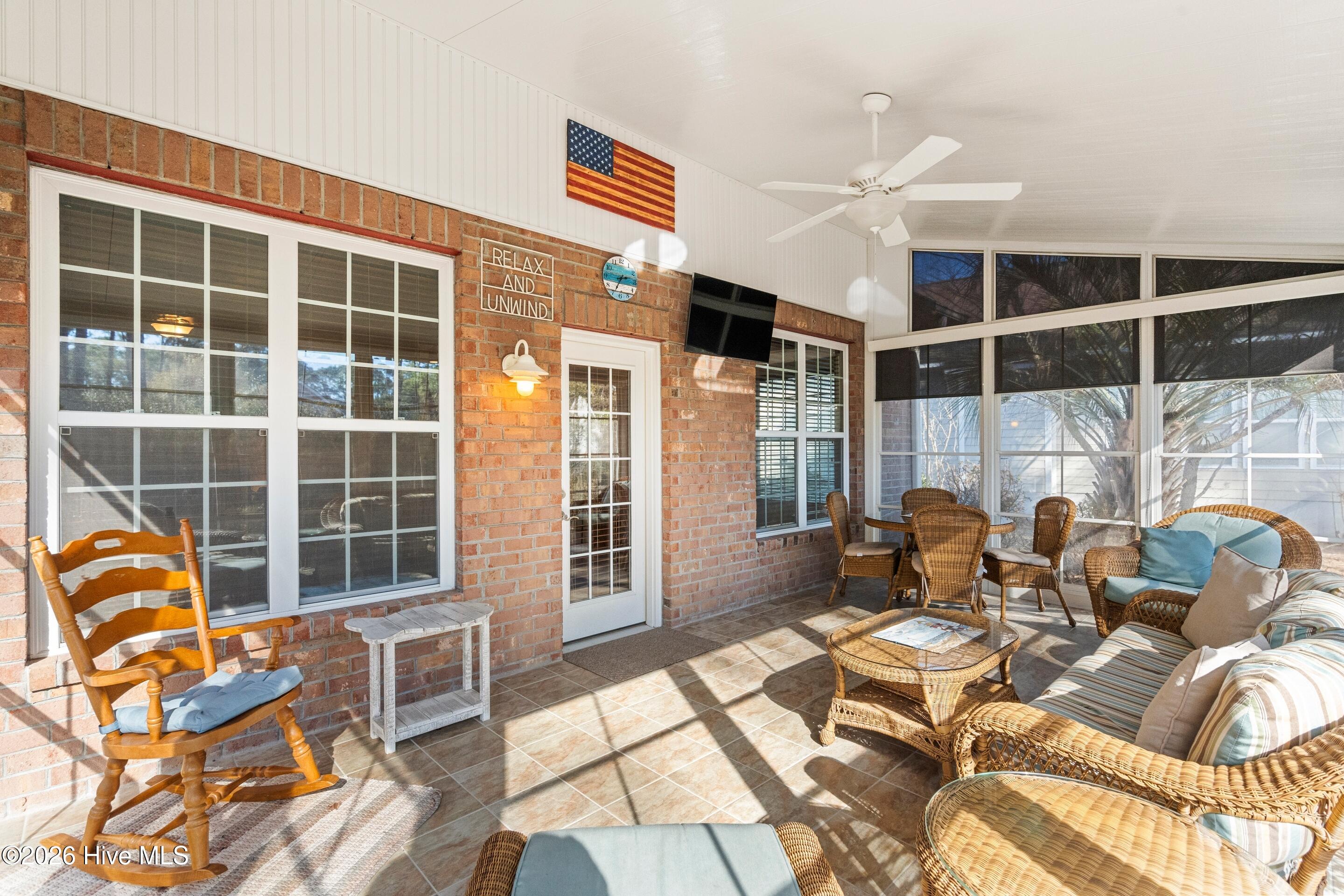 100550560 | Photo 56