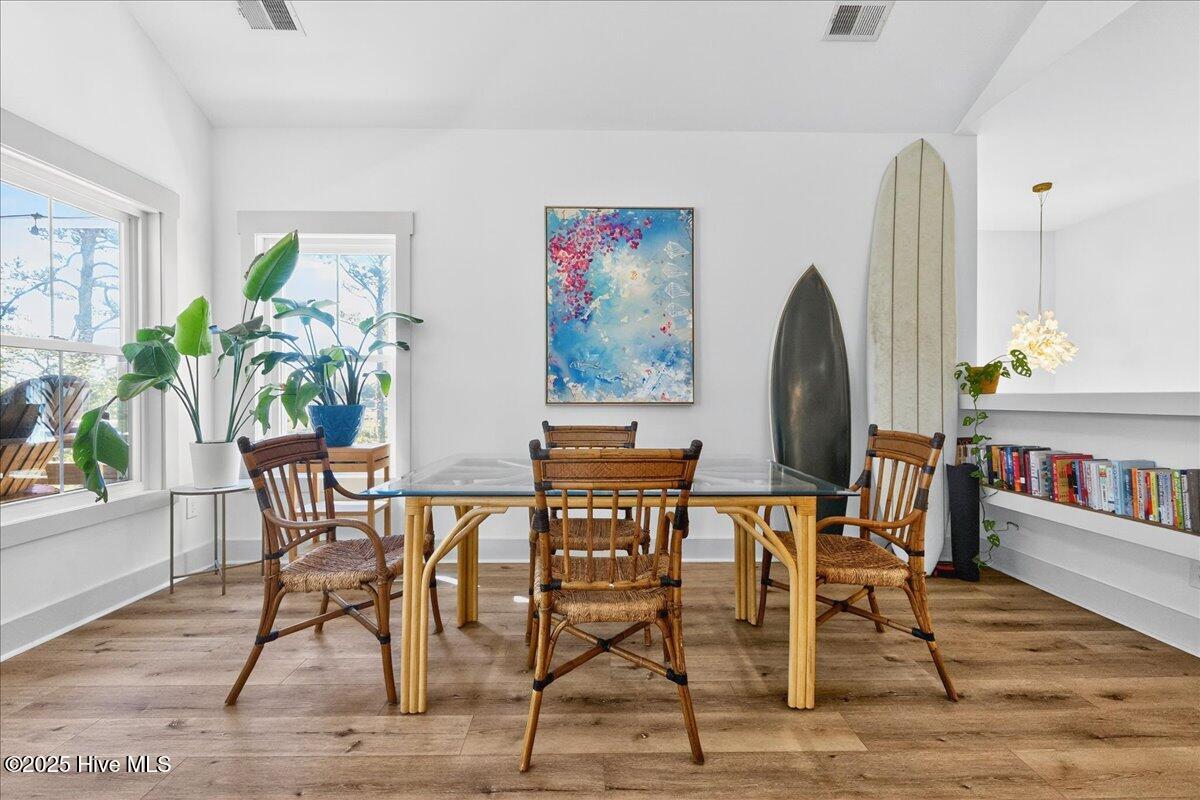 100536911 | Photo 13