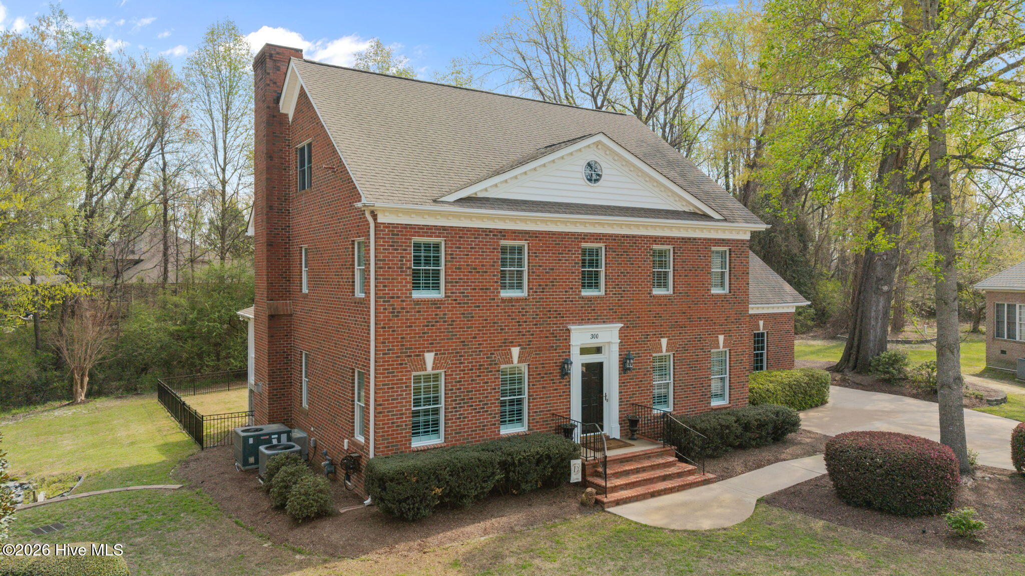 300 Silverleaf Court, Greenville, NC, 27834