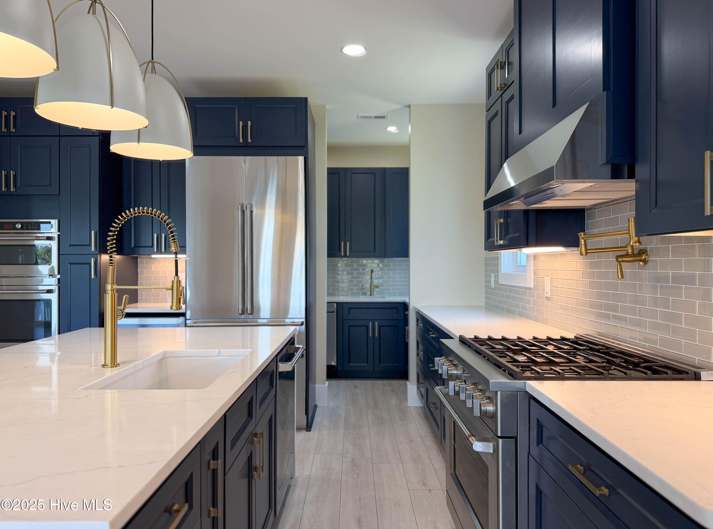 100539536 | Photo 16