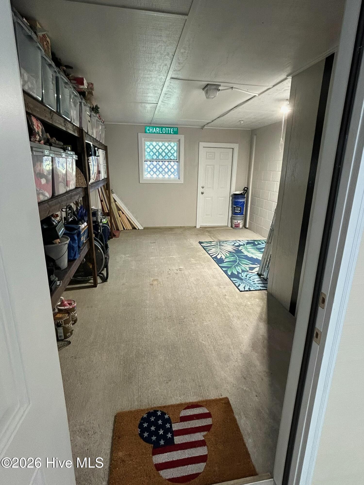 100549023 | Photo 30