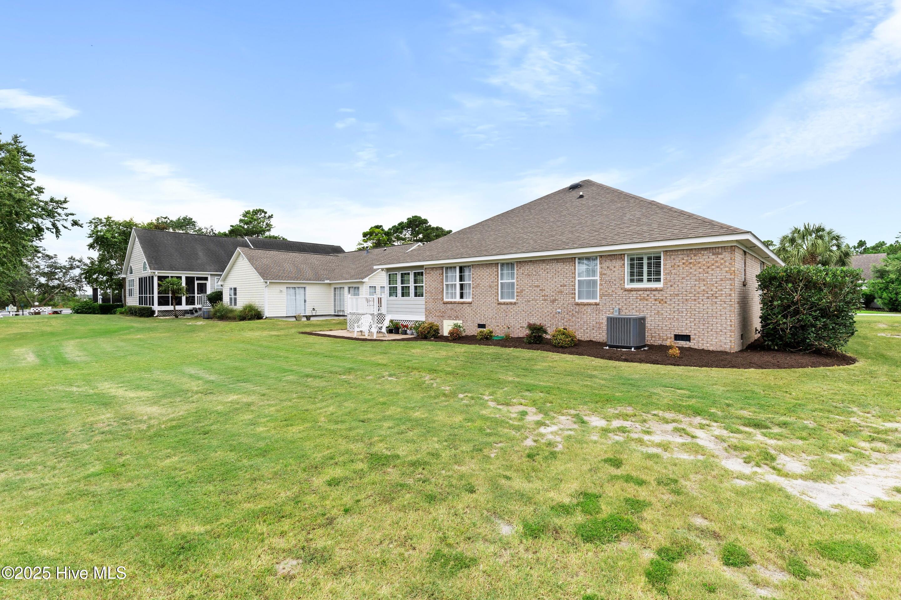 100528797 | Photo 47