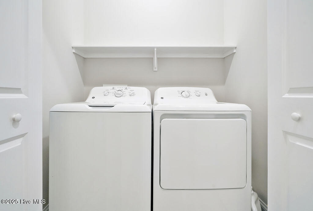 100514190 | Photo 24