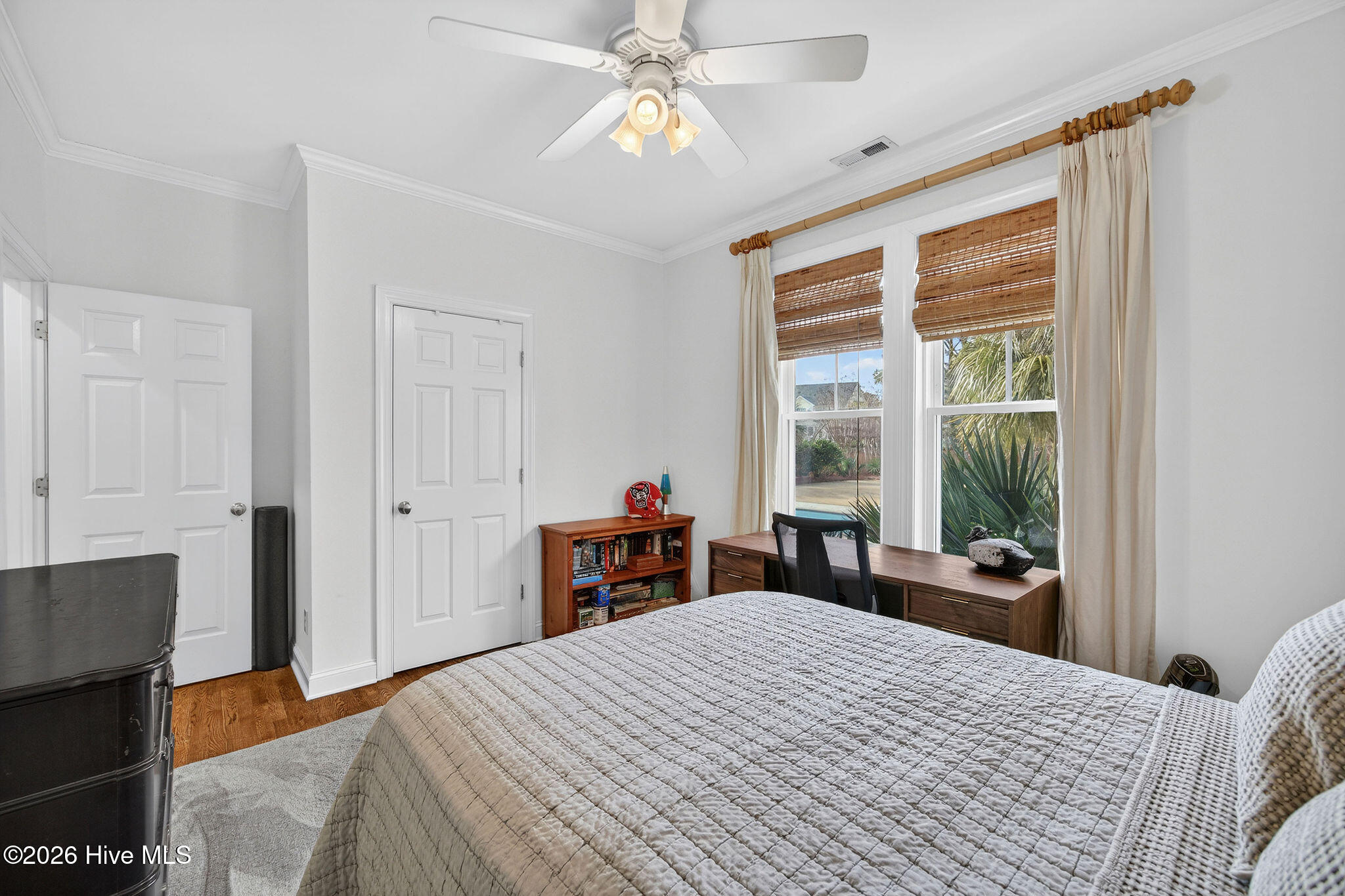 100551466 | Photo 32