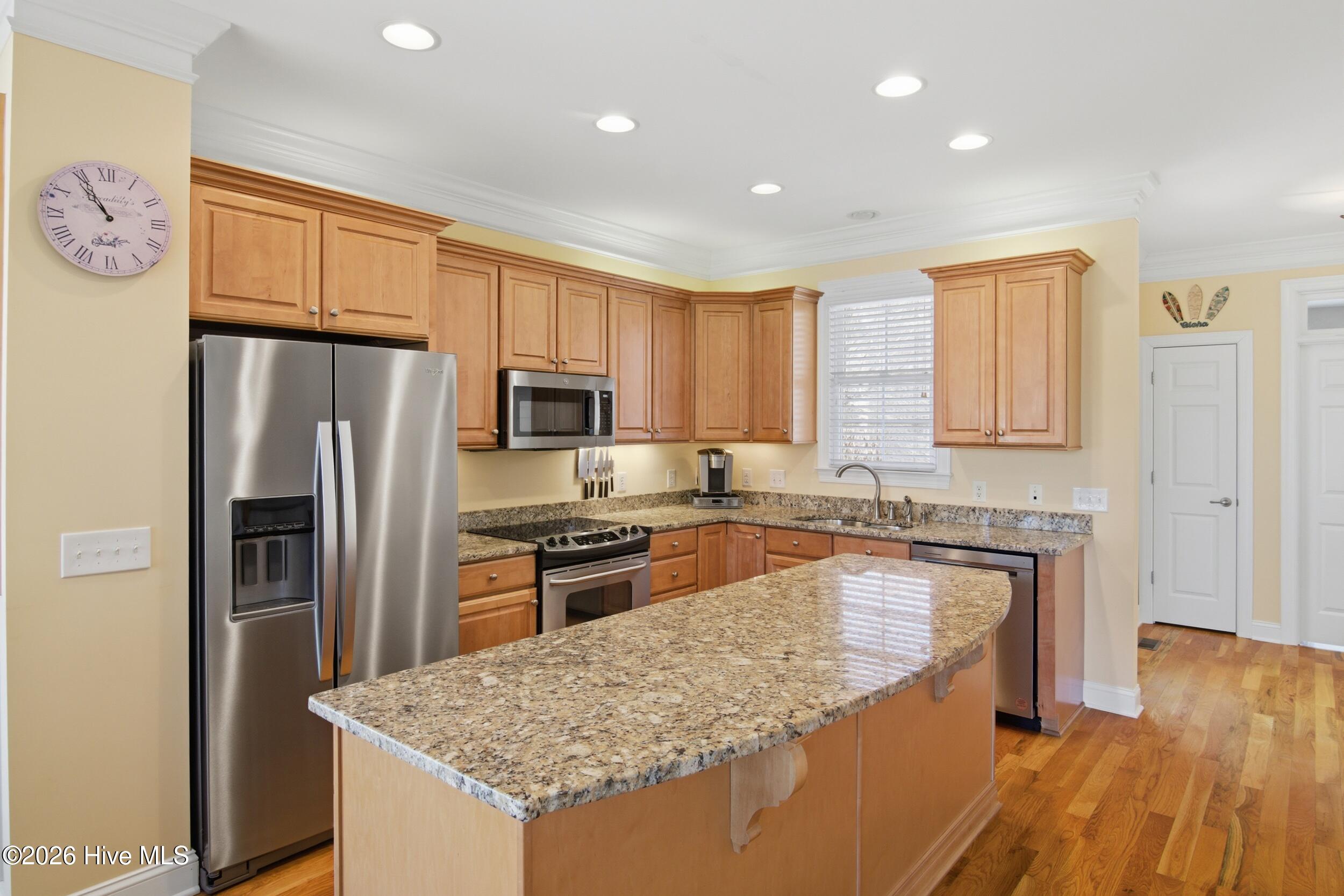 100547081 | Photo 11