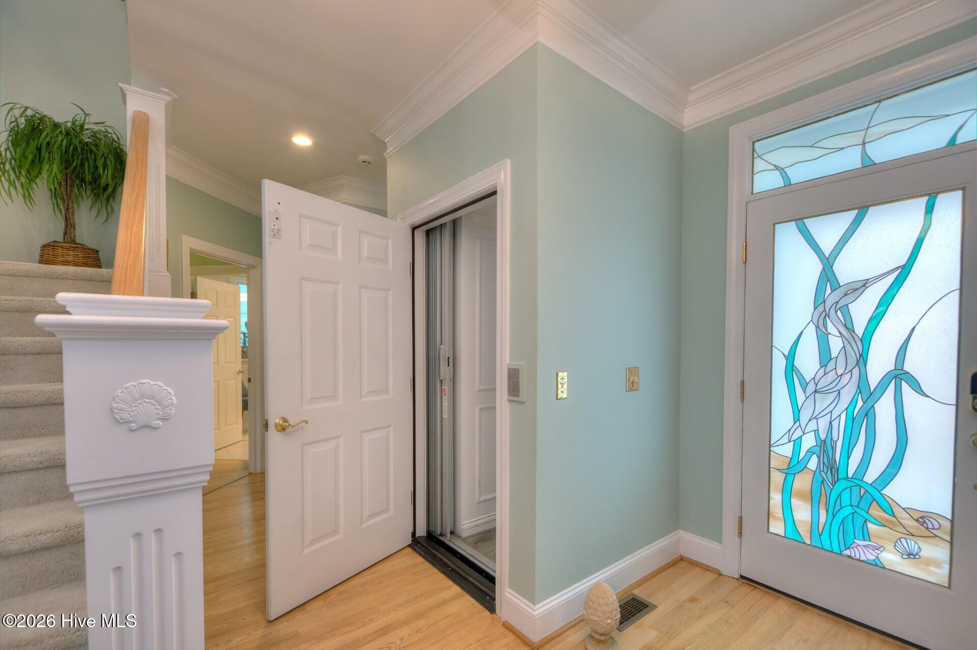 100553459 | Photo 10