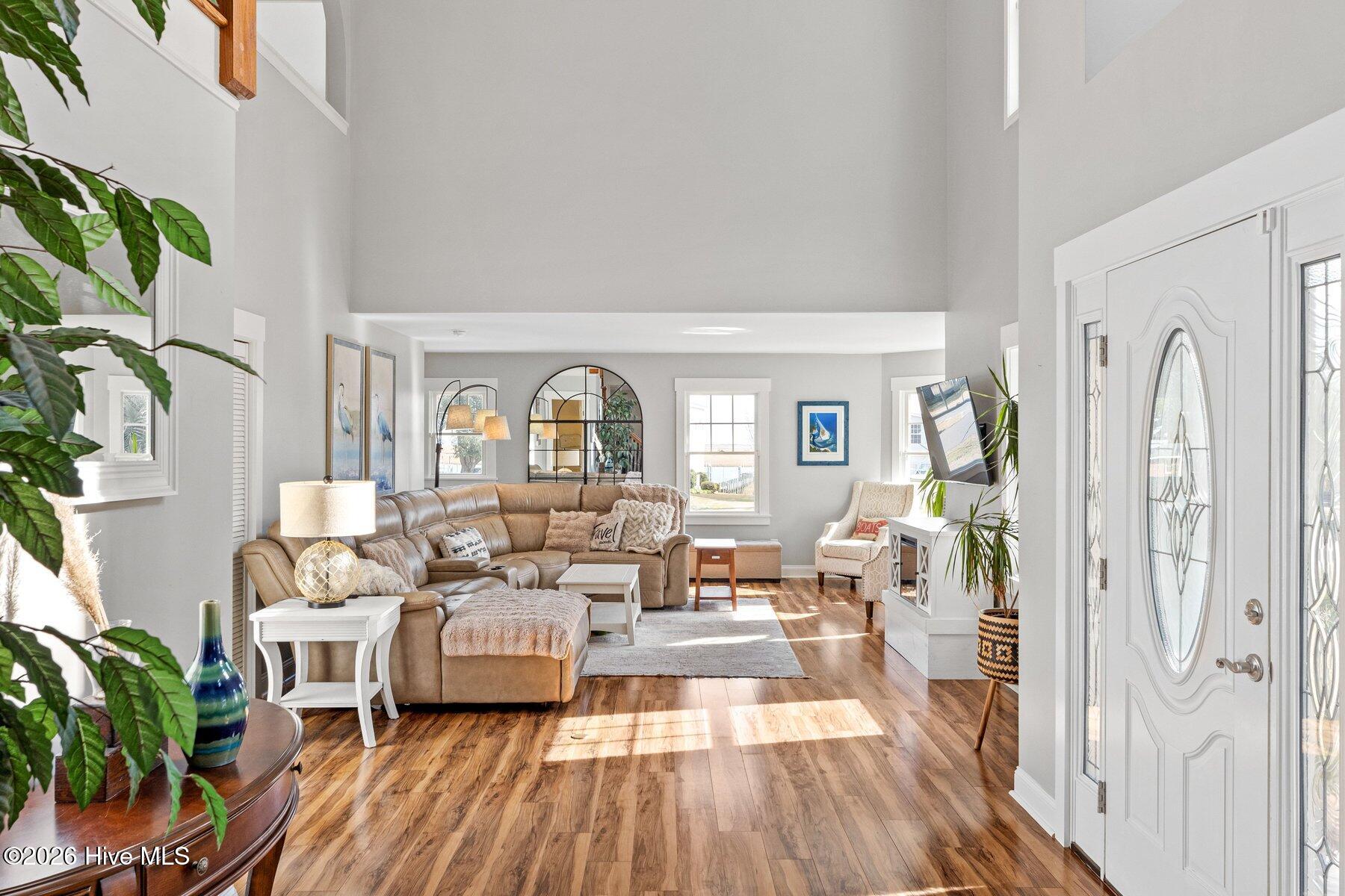 100551299 | Photo 12