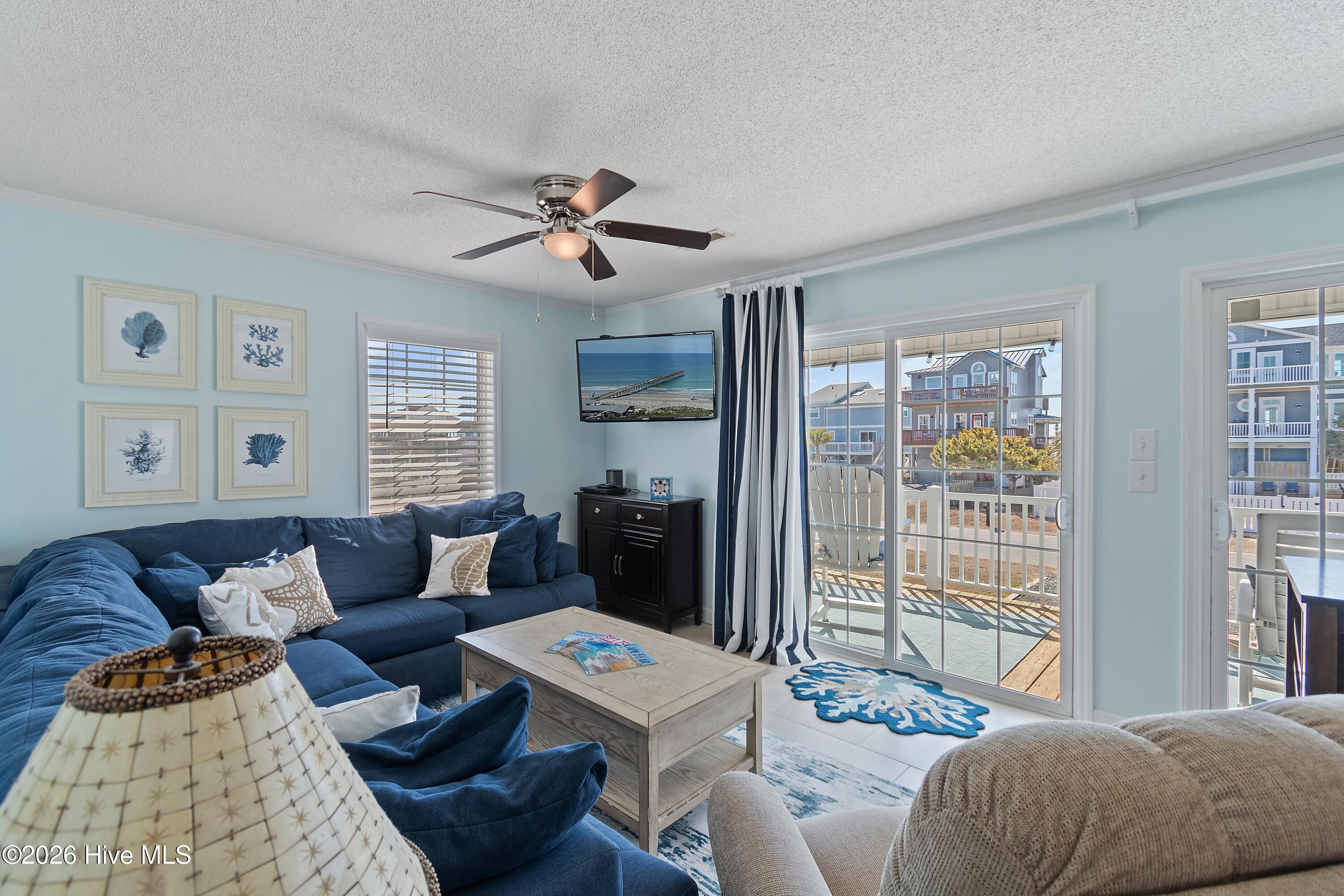 100555646 | Photo 12