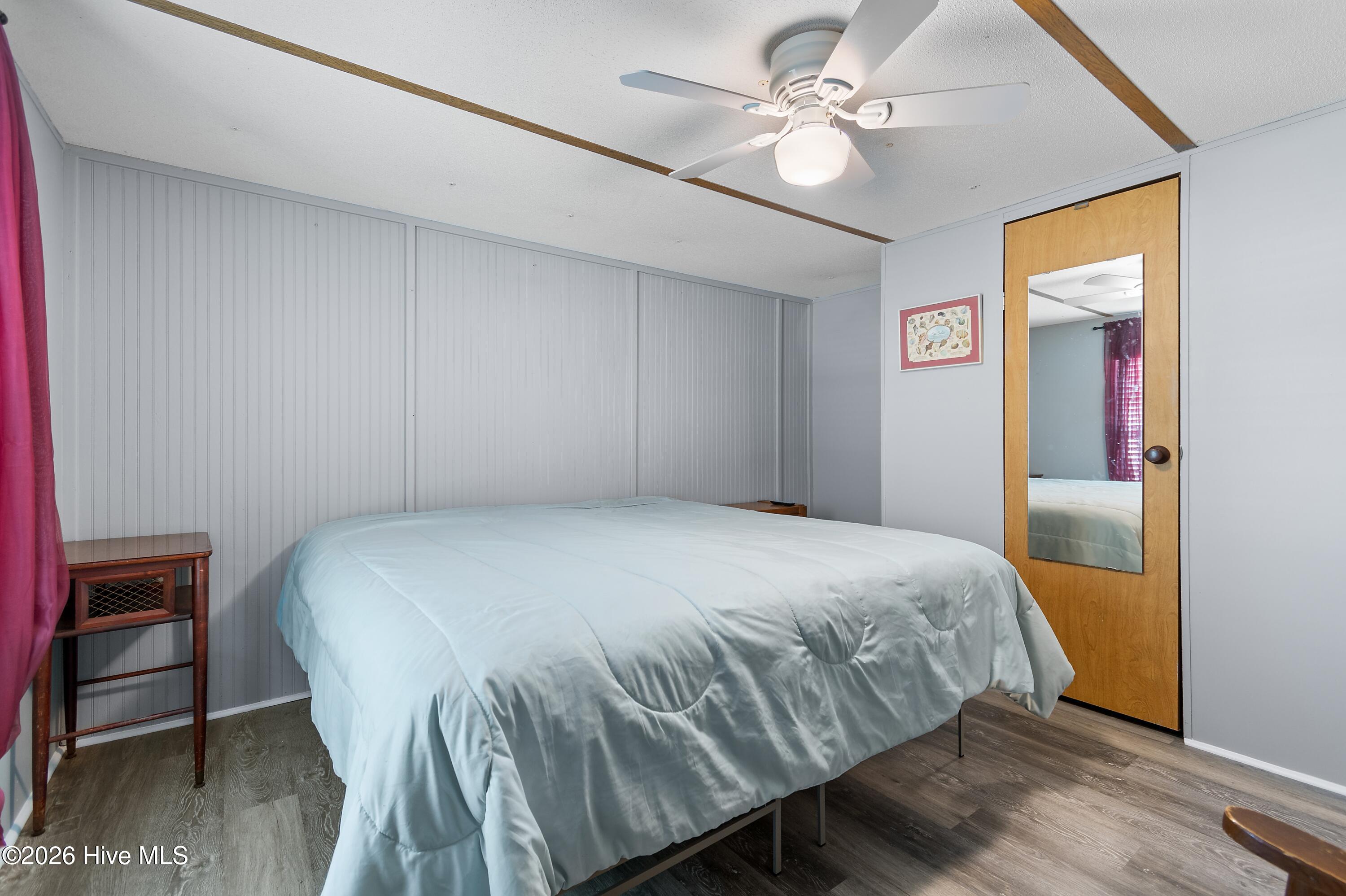 100565764 | Photo 23