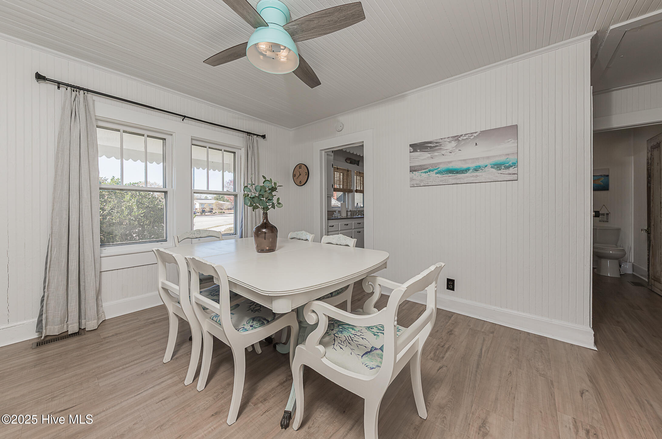 100544224 | Photo 12