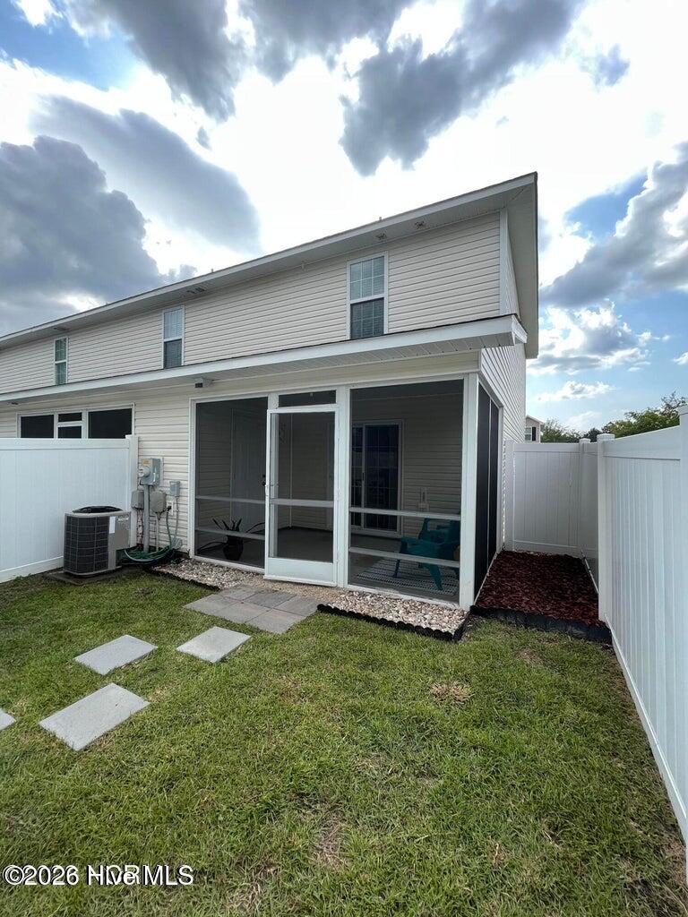 100554553 | Photo 16