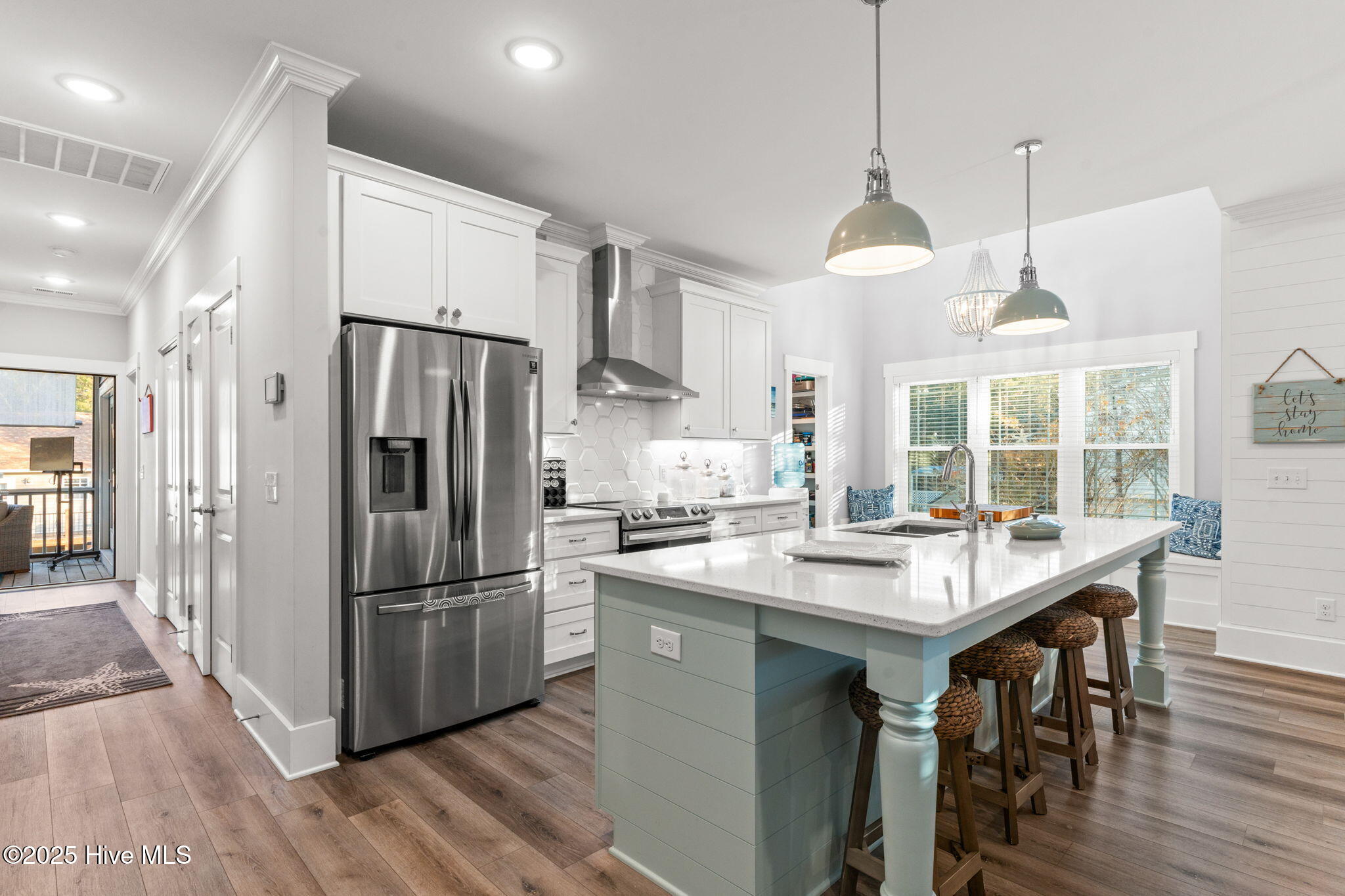 100542676 | Photo 20