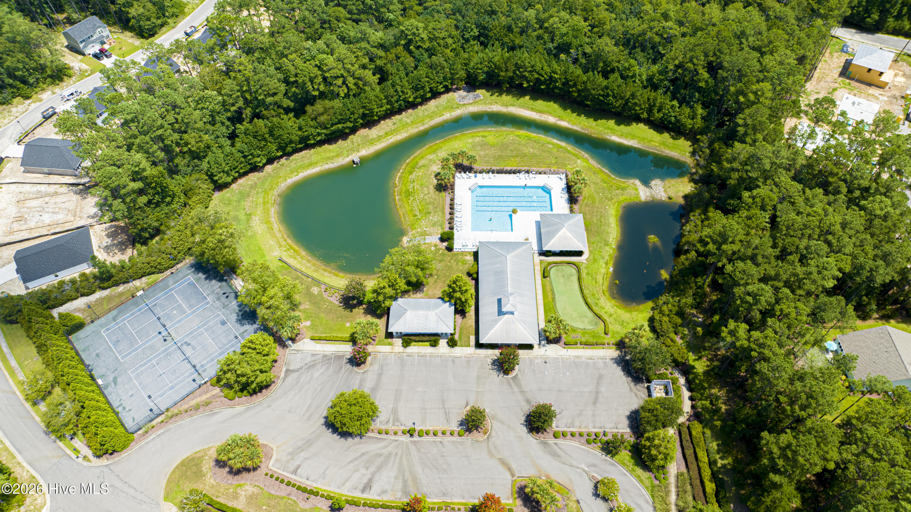 100559015 | Photo 35