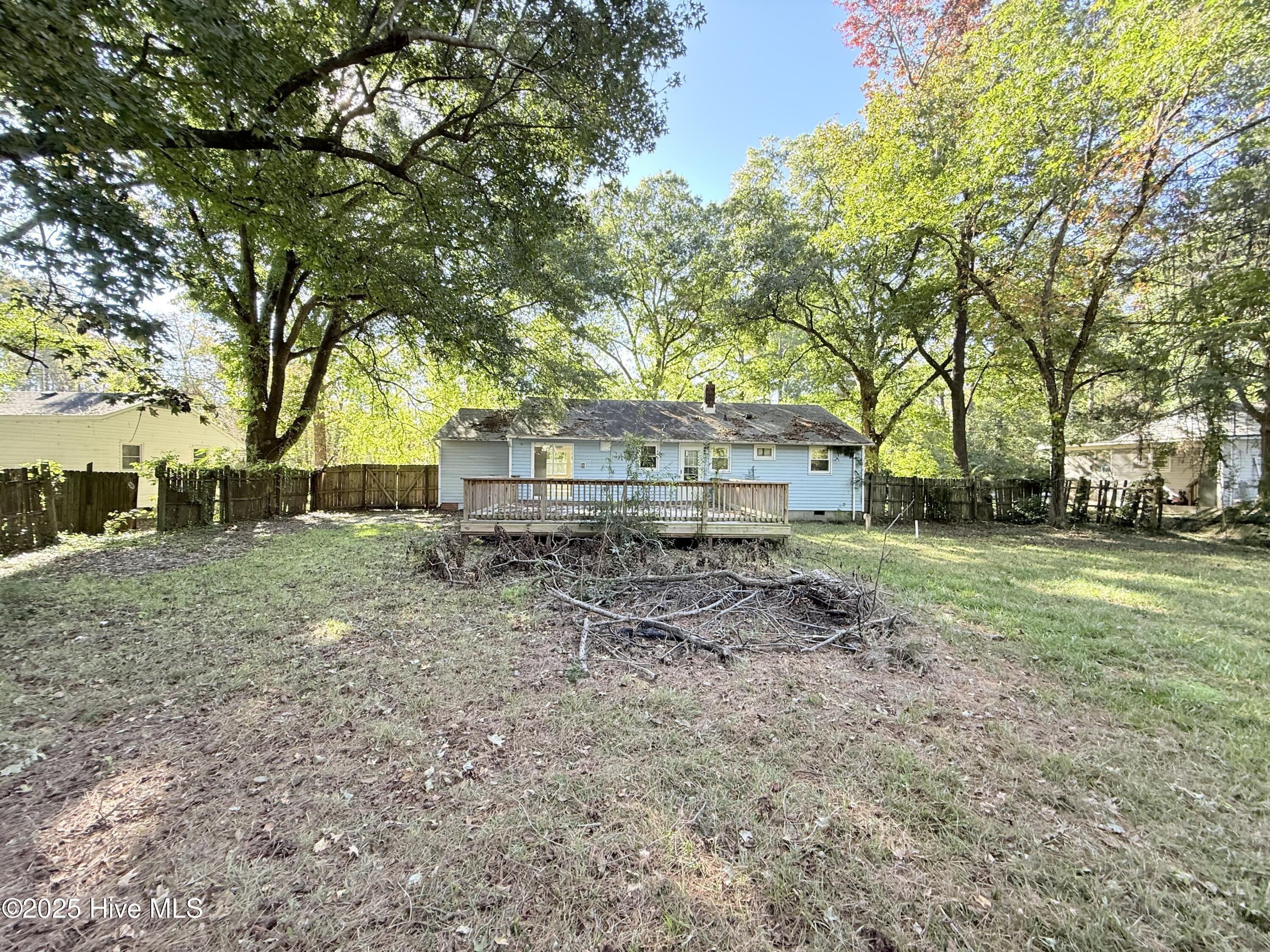 100537405 | Photo 40